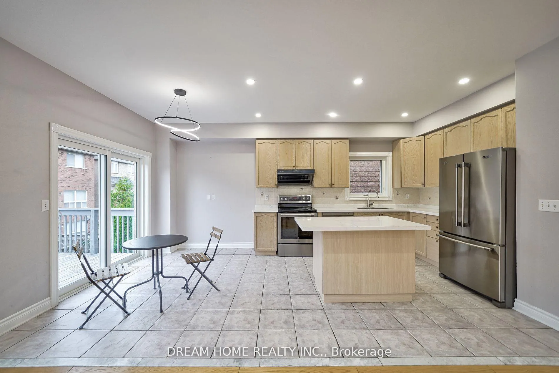 Photo 7 of 290 Harbord Street, Markham, Berczy — HOMEH