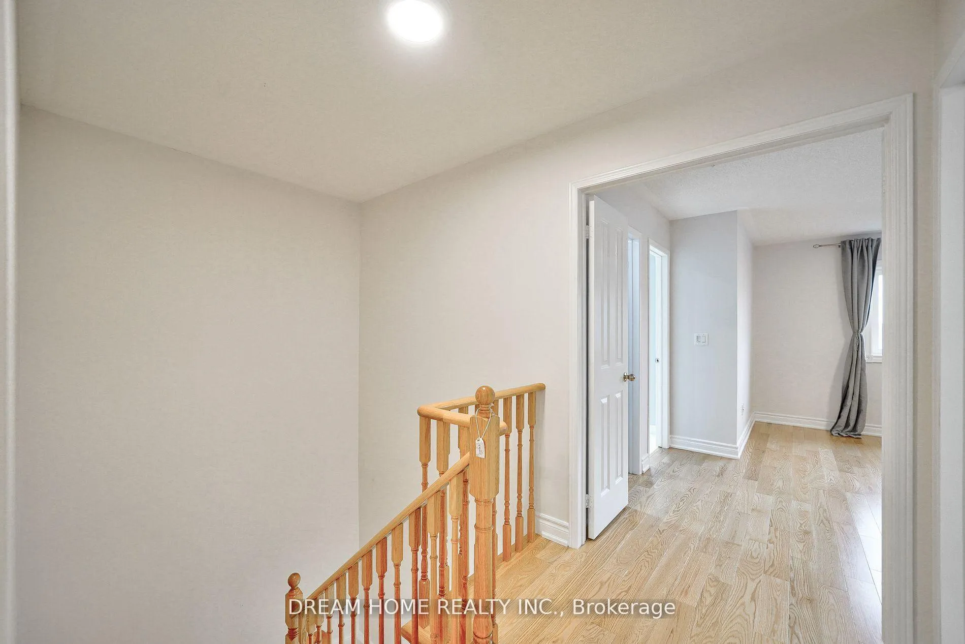 Photo 13 of 290 Harbord Street, Markham, Berczy — HOMEH