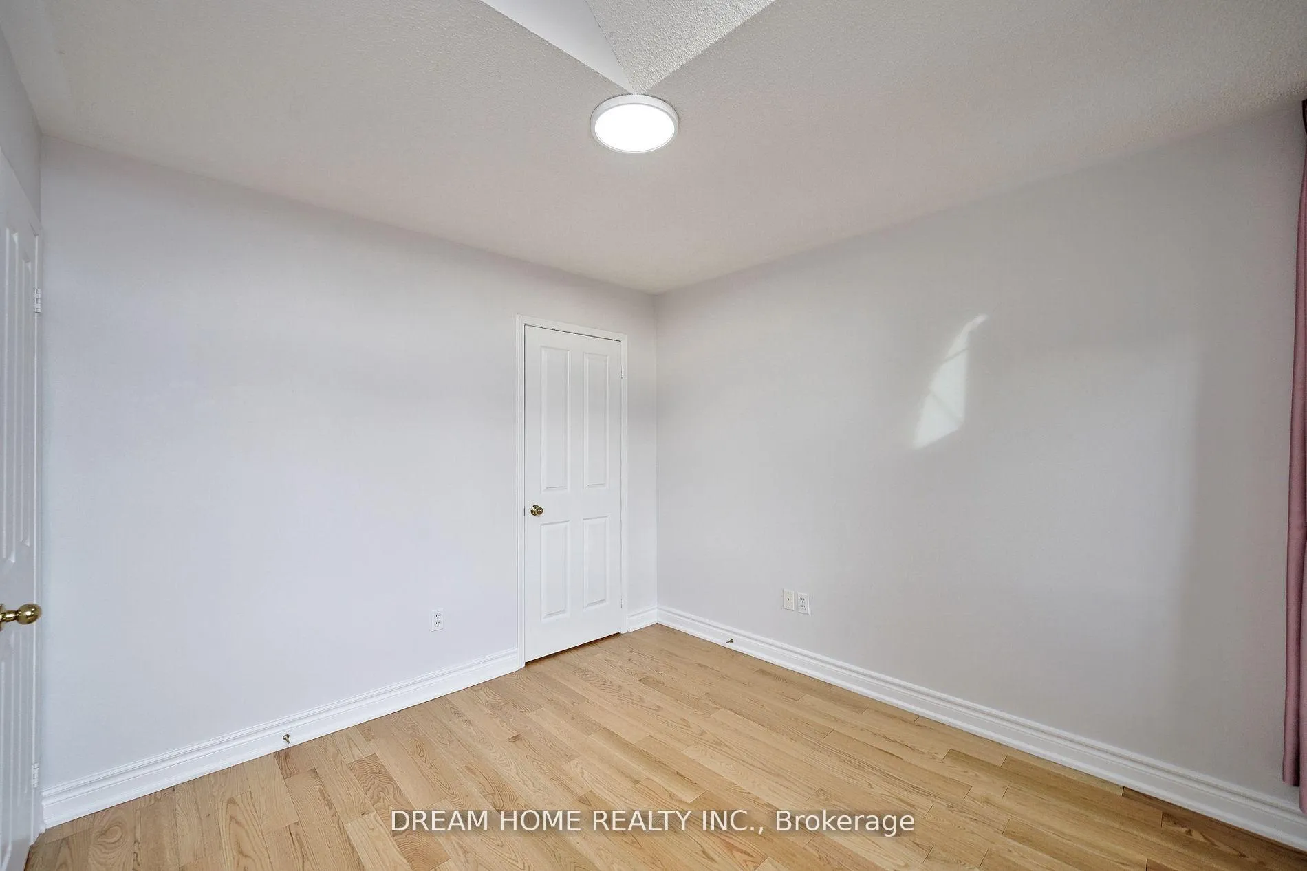 Photo 16 of 290 Harbord Street, Markham, Berczy — HOMEH