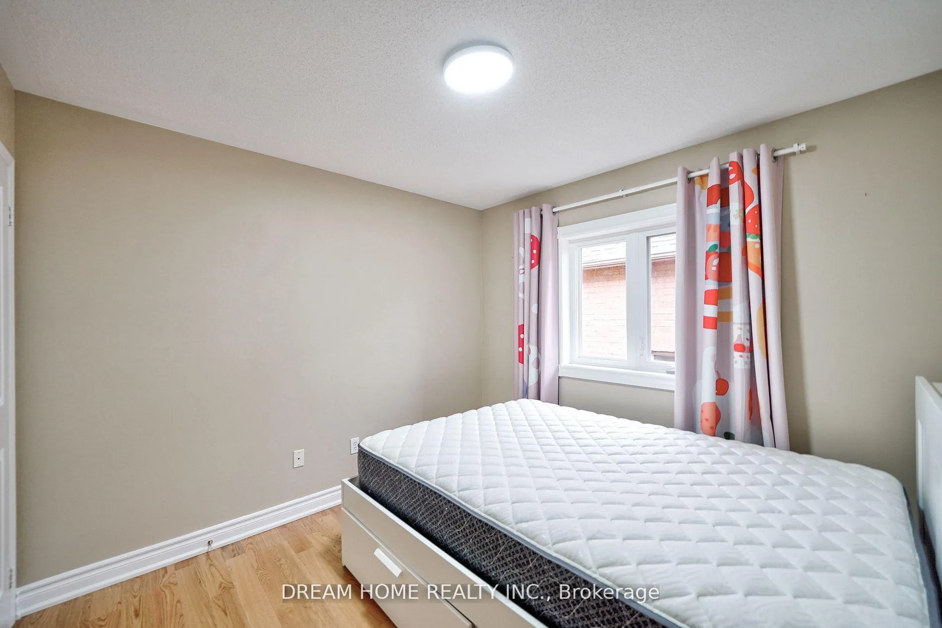 Photo 19 of 290 Harbord Street, Markham, Berczy — HOMEH
