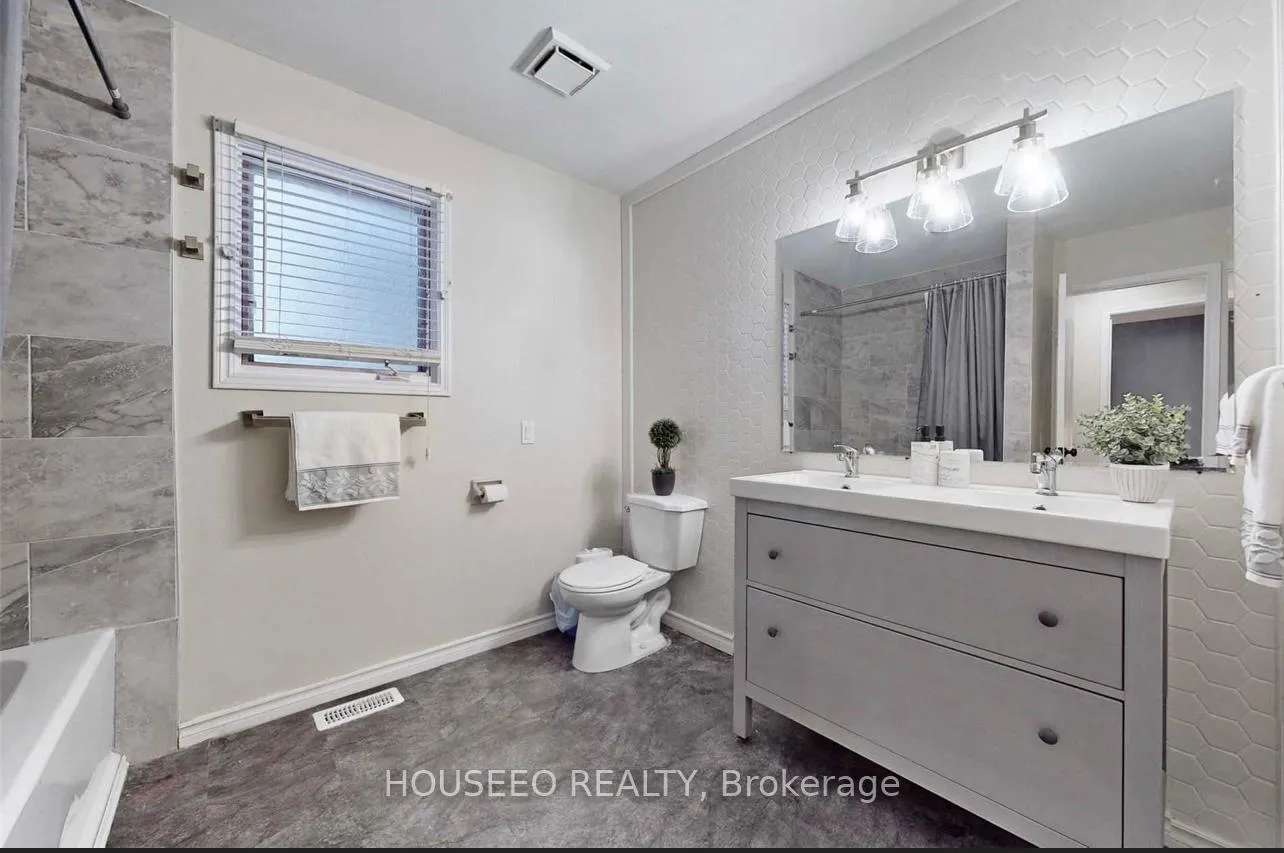 Photo 16 of 596 Strasburg Road, Kitchener — HOMEH