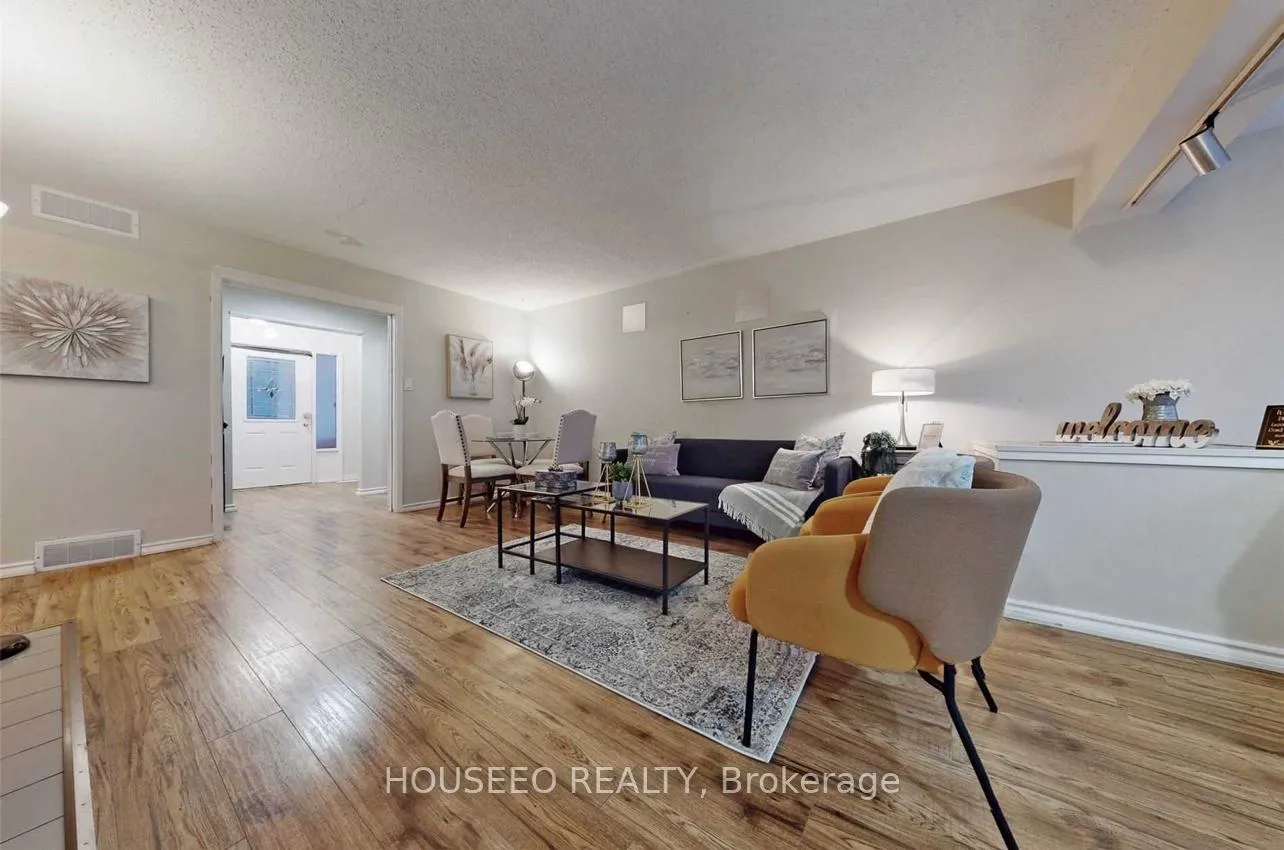 Photo 20 of 596 Strasburg Road, Kitchener — HOMEH