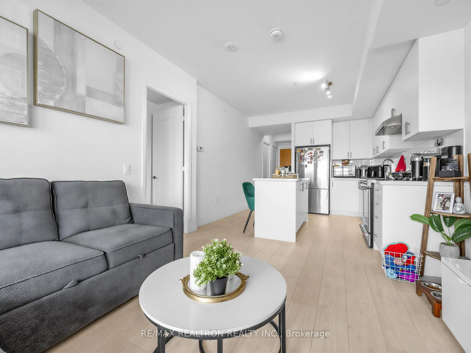 Photo 7 of Unit 230, 8960 Jane Street, Vaughan, Vellore Village — HOMEH