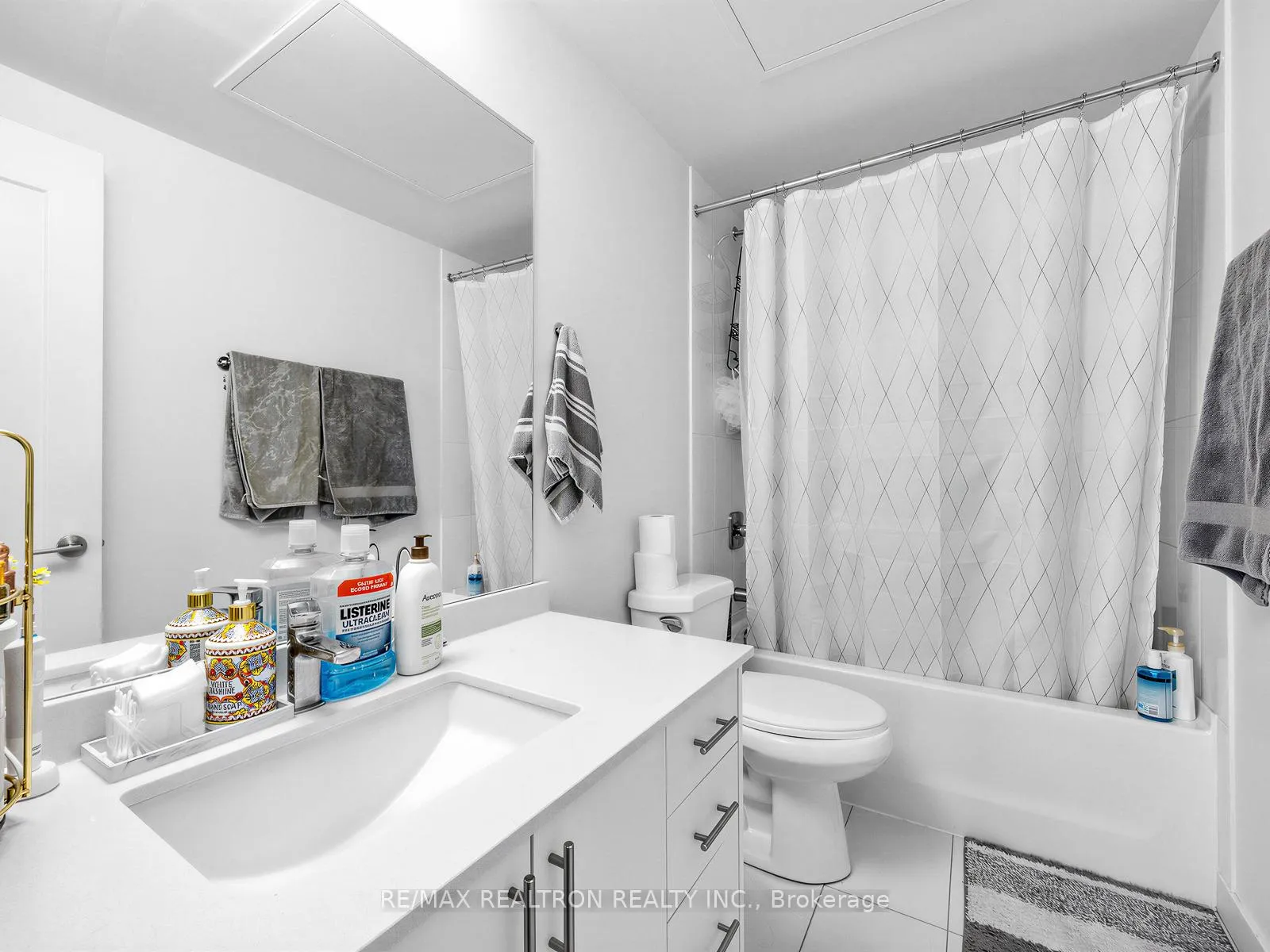 Photo 16 of Unit 230, 8960 Jane Street, Vaughan, Vellore Village — HOMEH