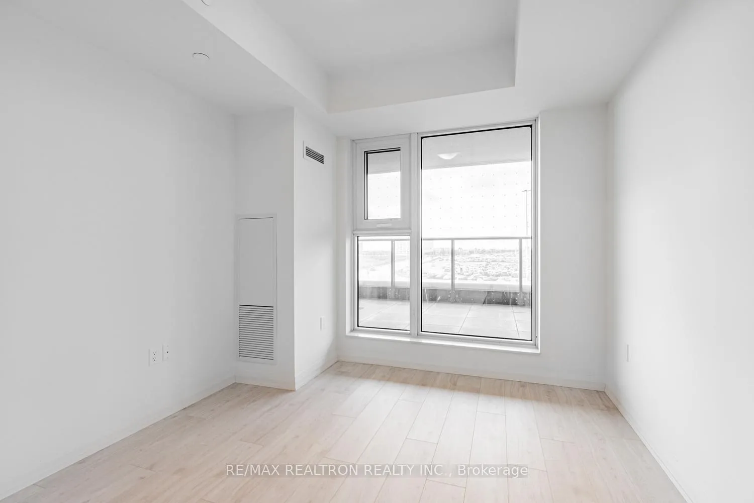 Photo 42 of Unit 230, 8960 Jane Street, Vaughan, Vellore Village — HOMEH