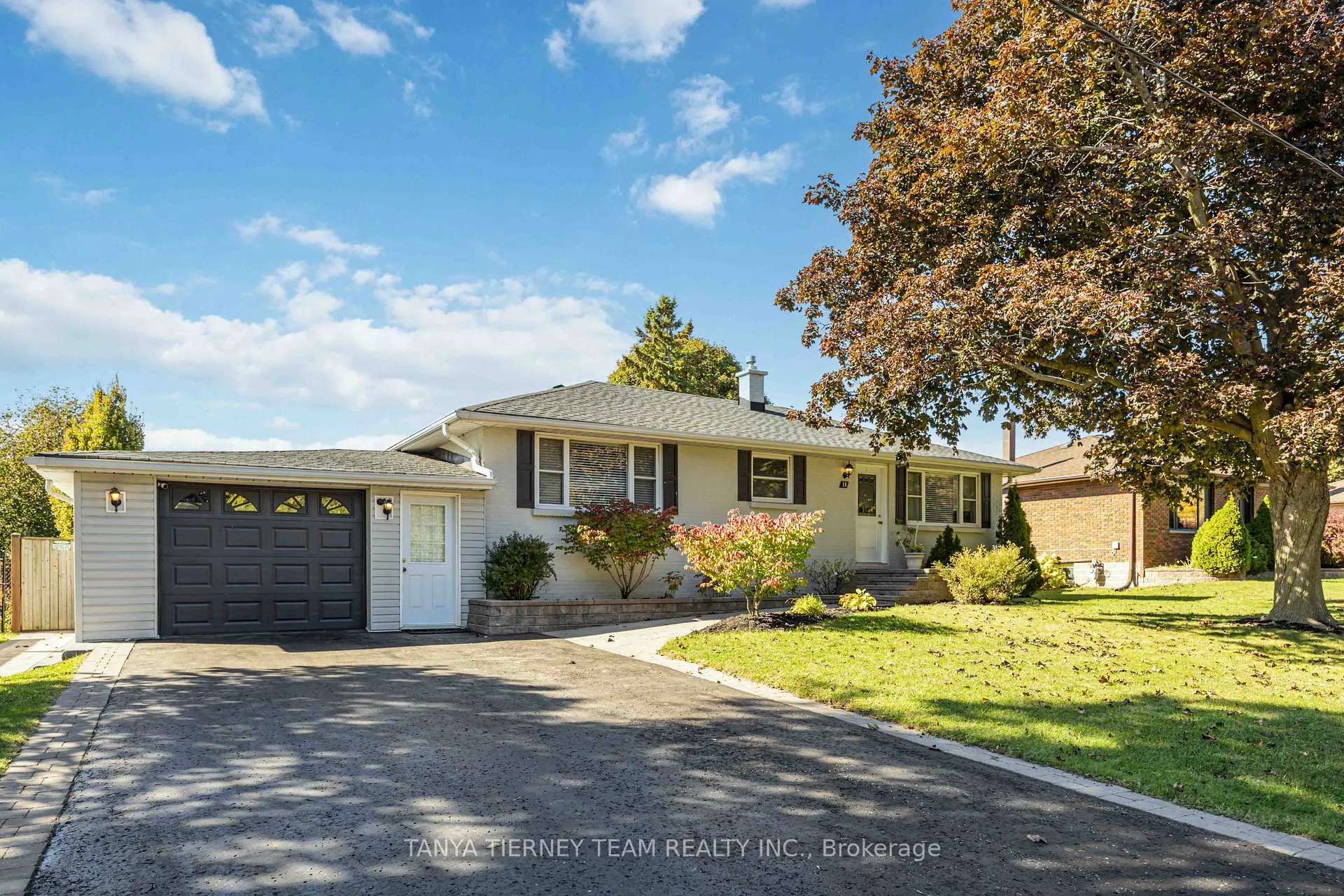 Photo 1 of 14 Ferguson Avenue, Whitby, Brooklin — HOMEH