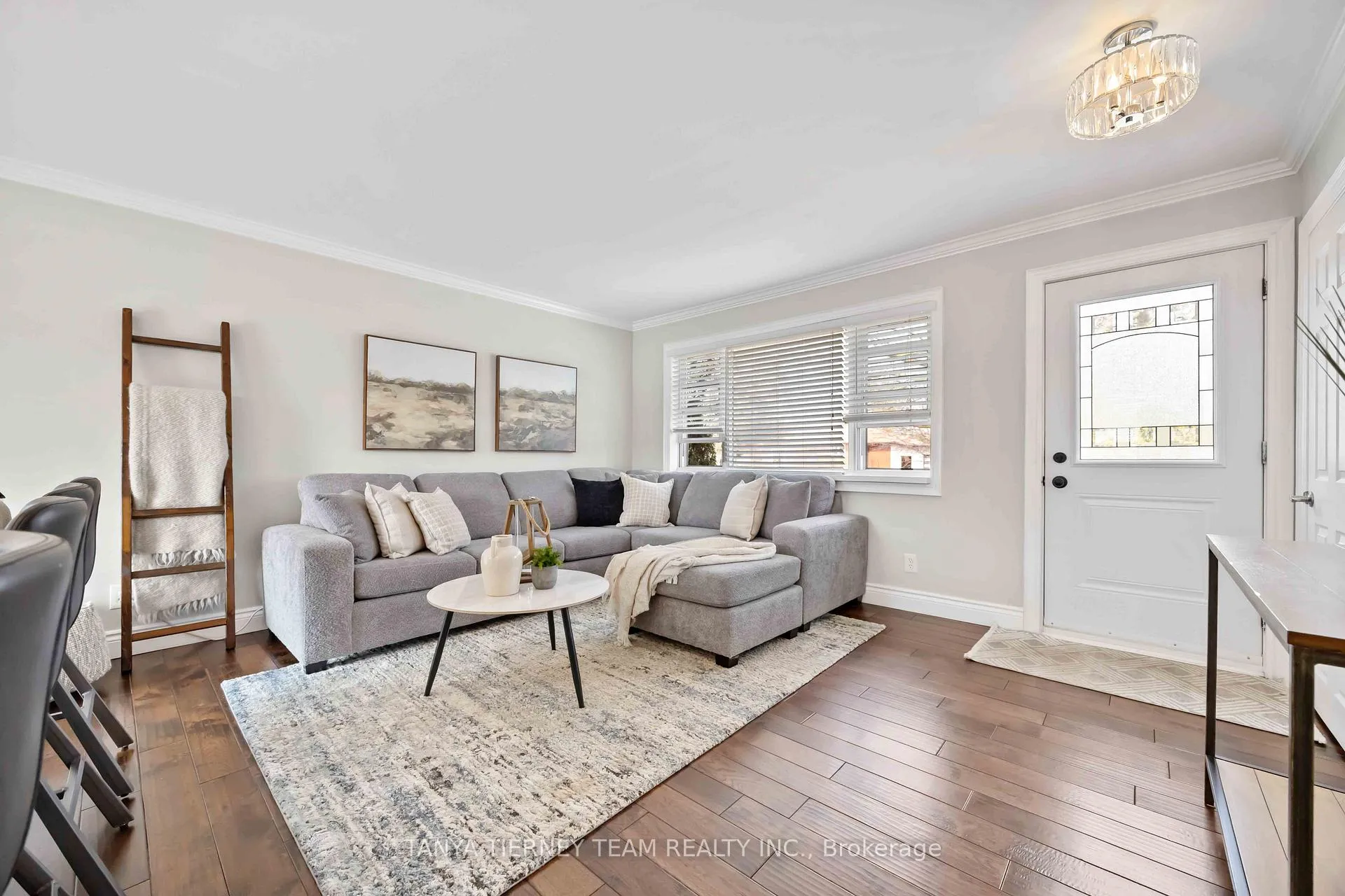 Photo 7 of 14 Ferguson Avenue, Whitby, Brooklin — HOMEH