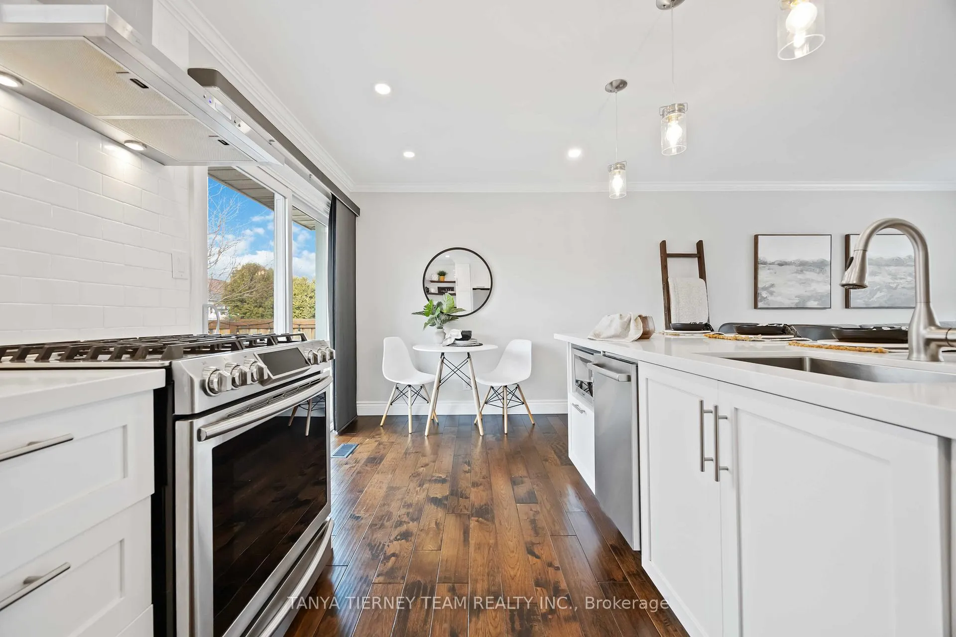 Photo 17 of 14 Ferguson Avenue, Whitby, Brooklin — HOMEH