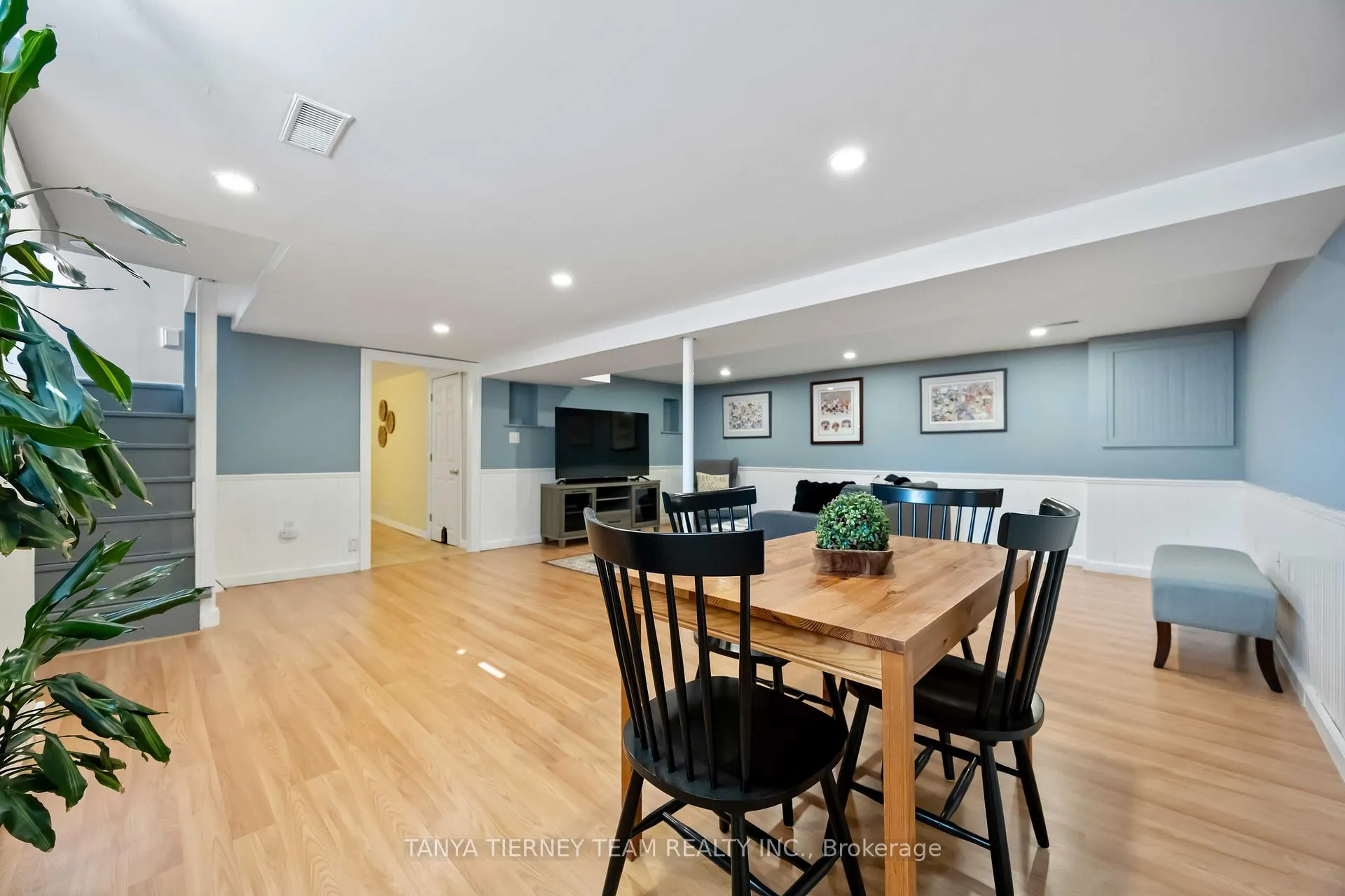 Photo 26 of 14 Ferguson Avenue, Whitby, Brooklin — HOMEH