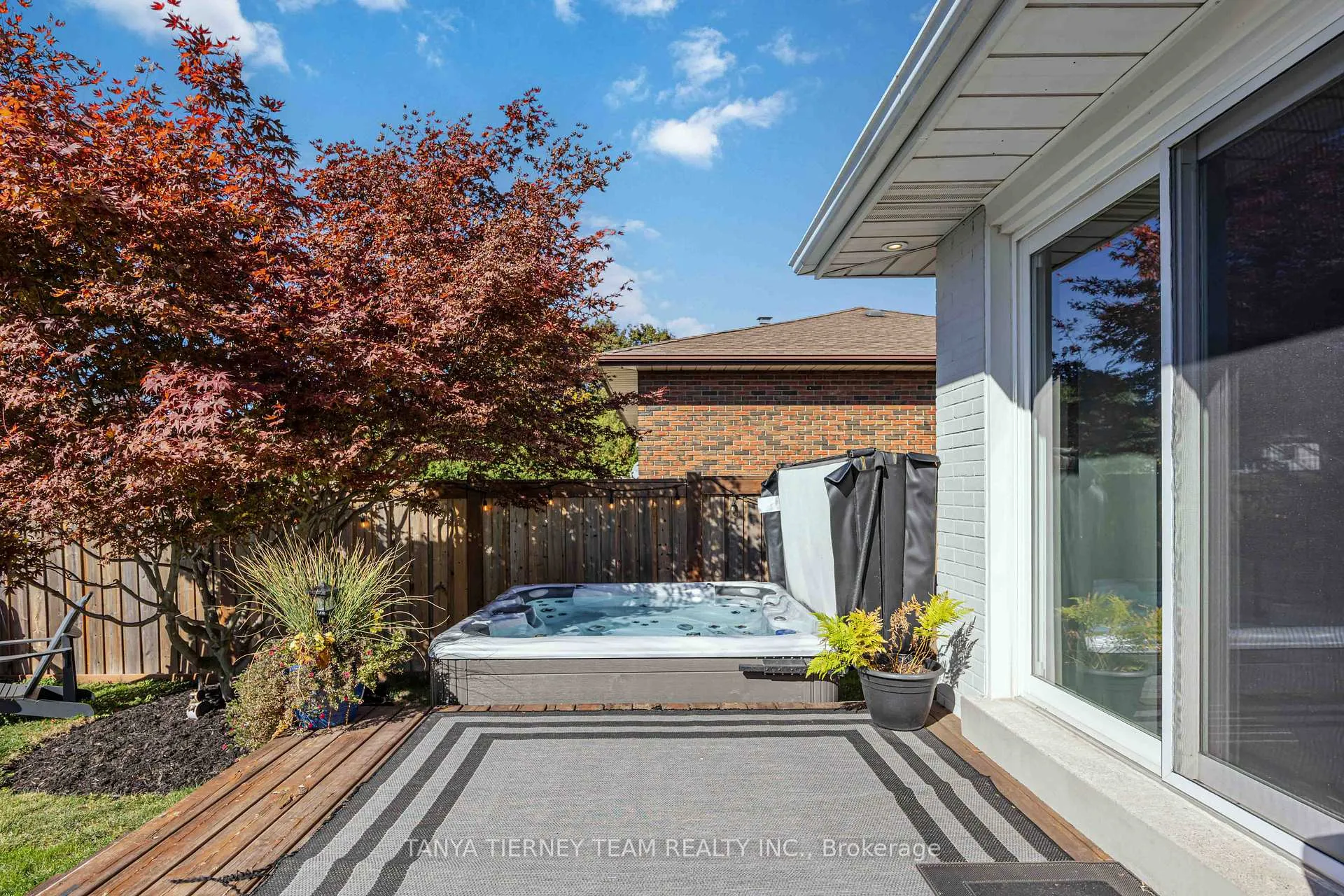 Photo 35 of 14 Ferguson Avenue, Whitby, Brooklin — HOMEH