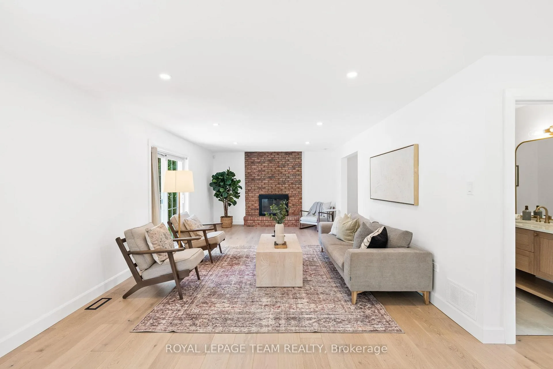 Photo 11 of 5545 Van Vliet Road, Ottawa, Manotick Long Island & Nicholls Island — HOMEH