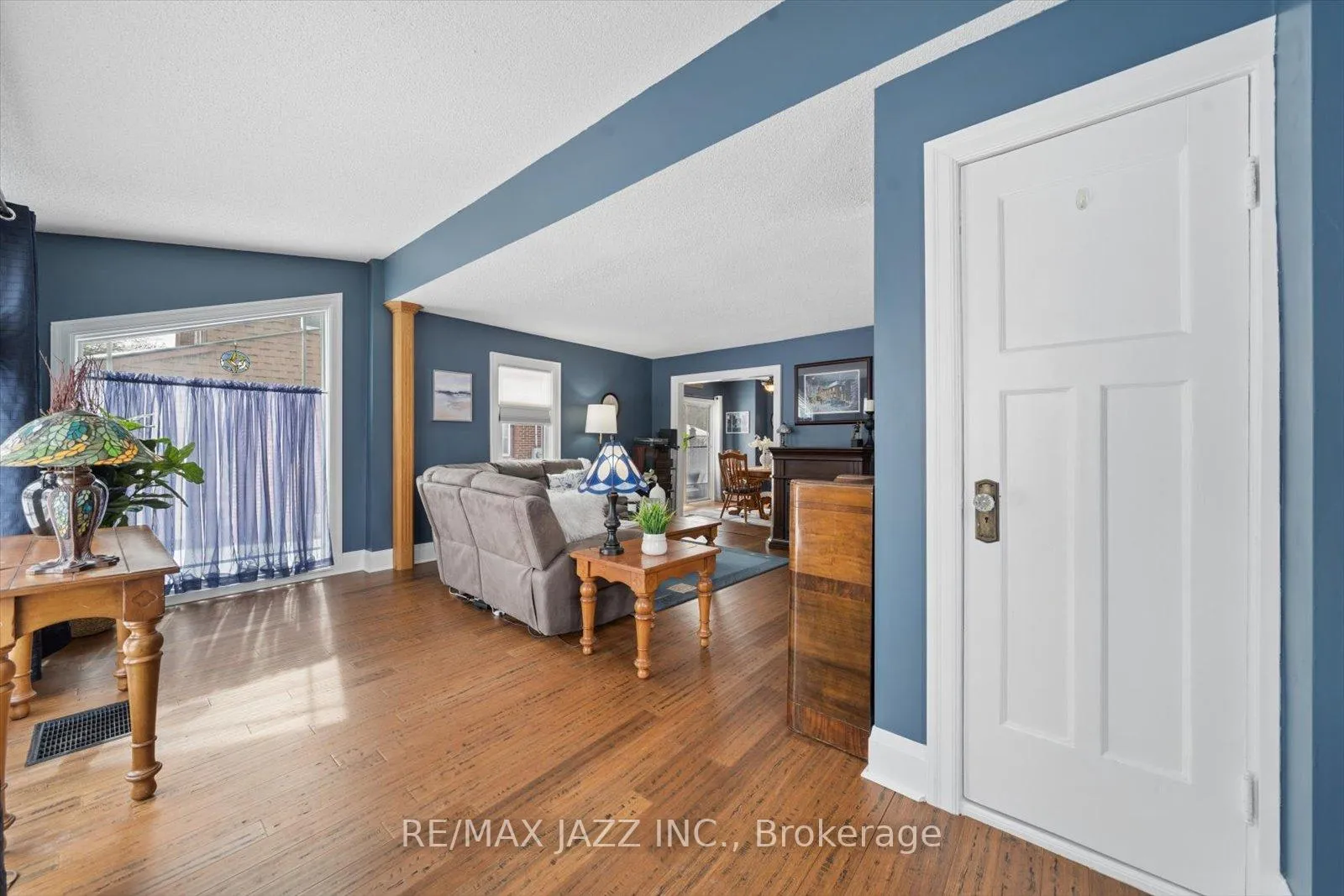 Photo 7 of 566 Masson Street, Oshawa, O'Neill — HOMEH