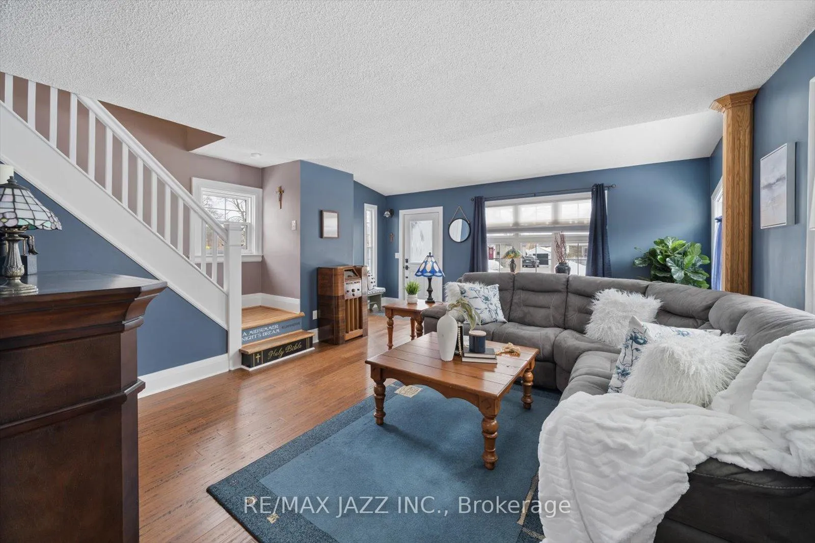 Photo 10 of 566 Masson Street, Oshawa, O'Neill — HOMEH