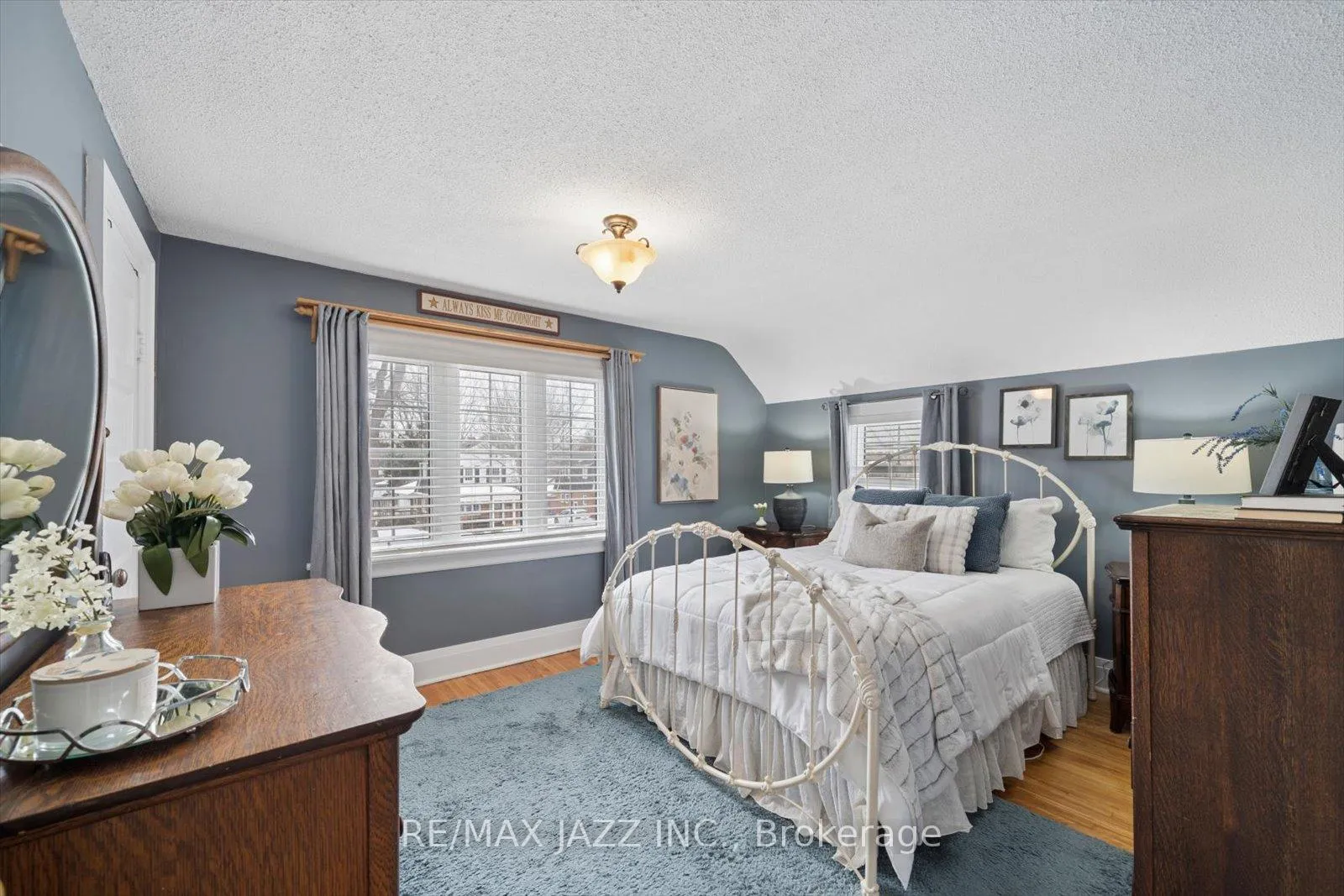 Photo 29 of 566 Masson Street, Oshawa, O'Neill — HOMEH