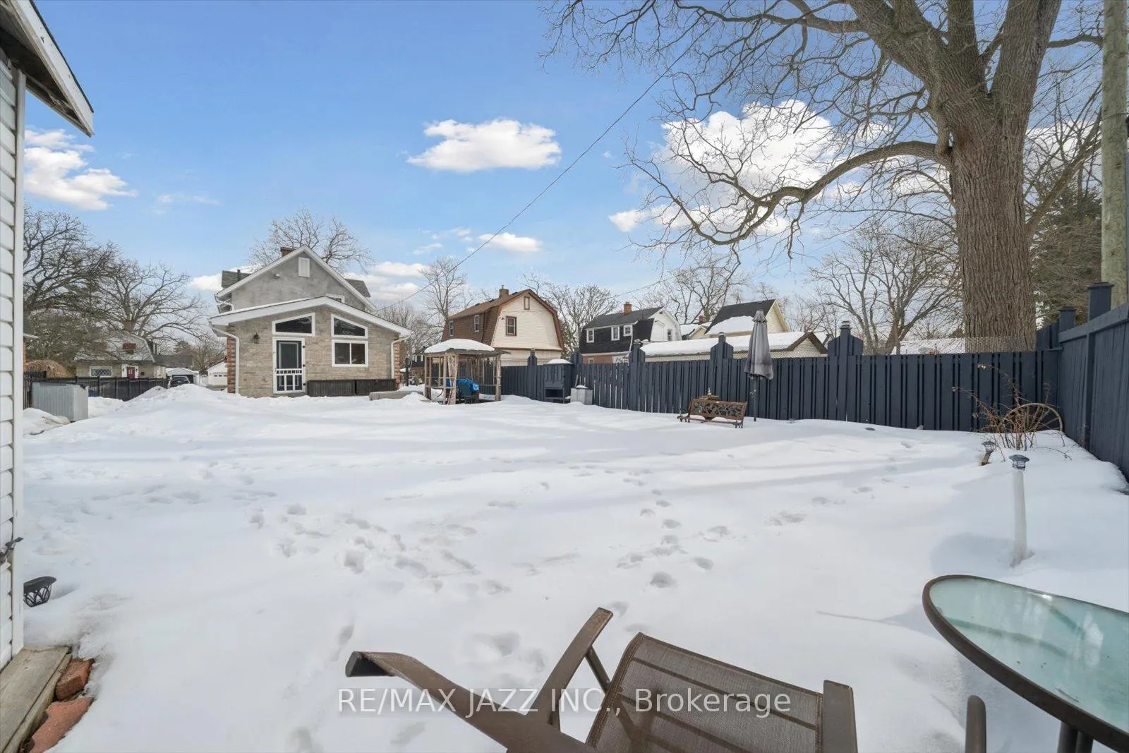 Photo 43 of 566 Masson Street, Oshawa, O'Neill — HOMEH