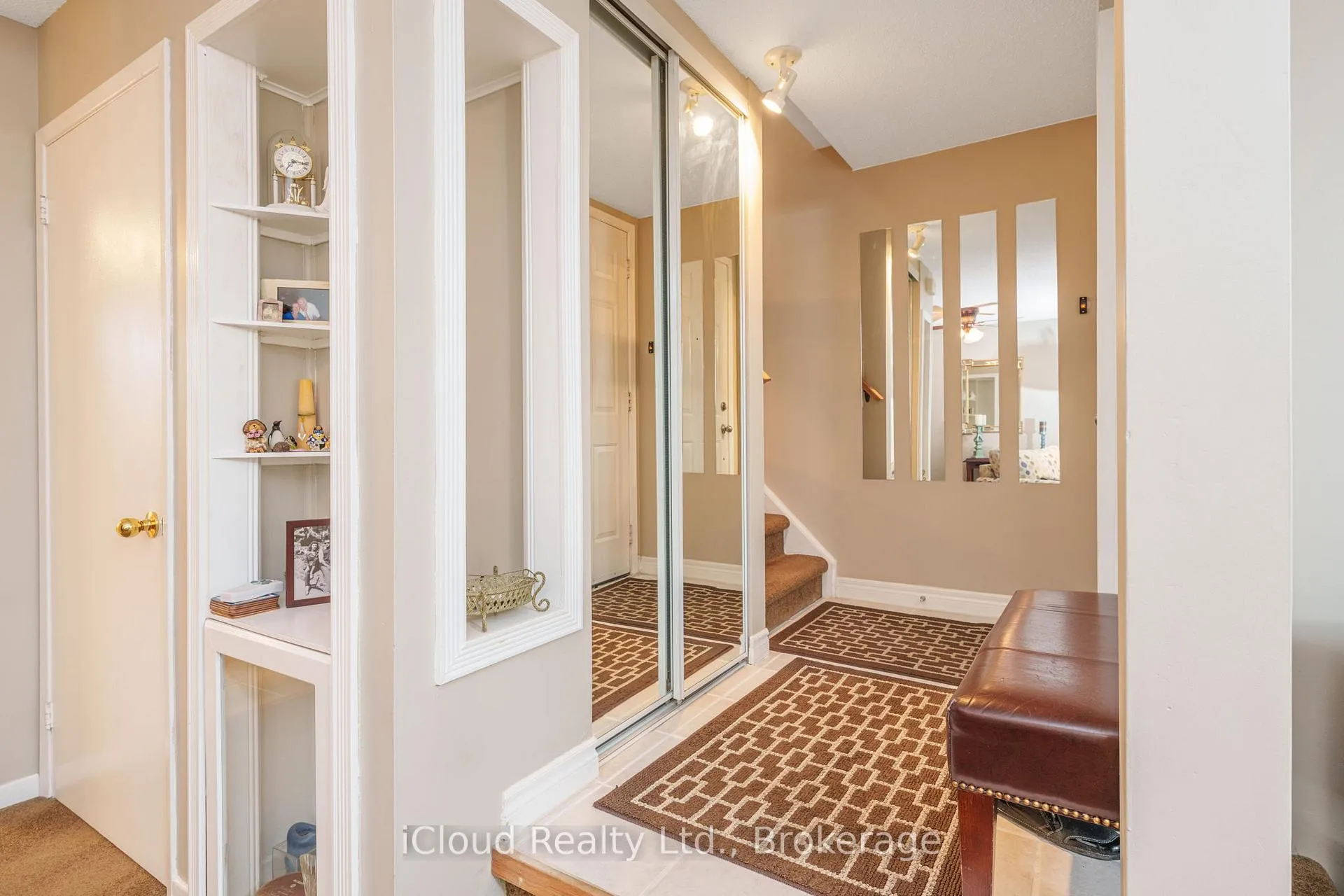 Photo 8 of Unit 4, 2385 Woodward Avenue, Burlington, Brant — HOMEH