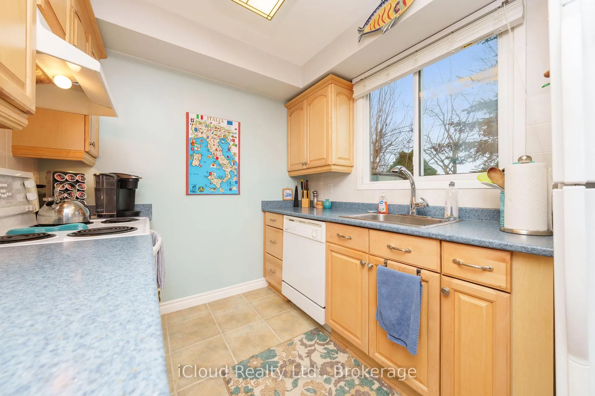 Photo 19 of Unit 4, 2385 Woodward Avenue, Burlington, Brant — HOMEH