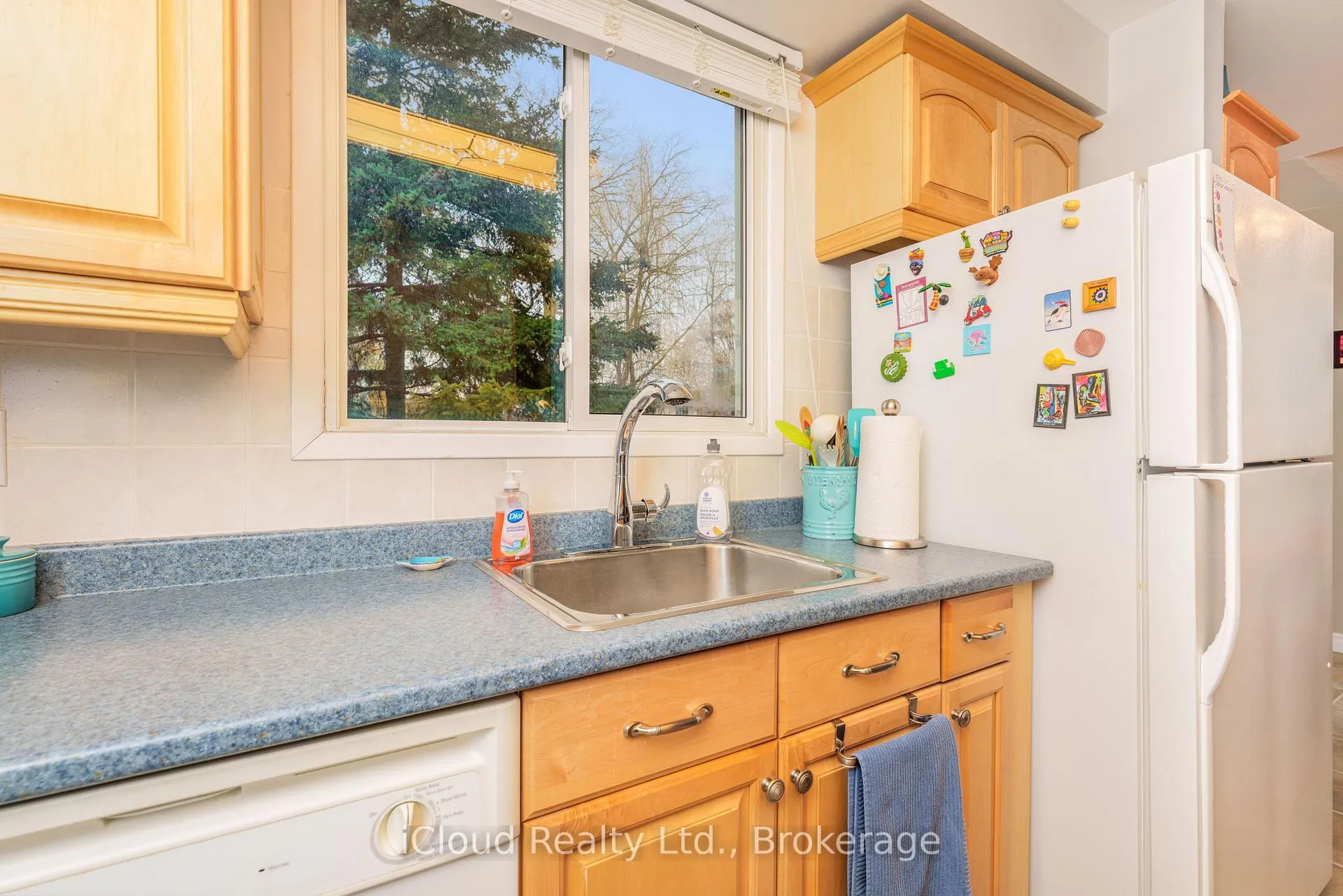 Photo 20 of Unit 4, 2385 Woodward Avenue, Burlington, Brant — HOMEH