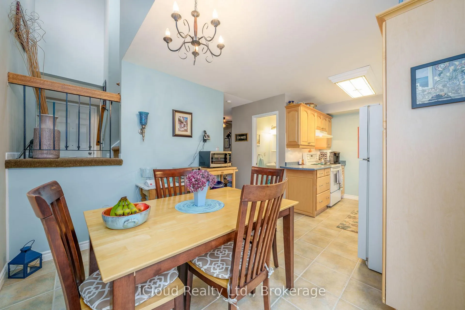 Photo 22 of Unit 4, 2385 Woodward Avenue, Burlington, Brant — HOMEH