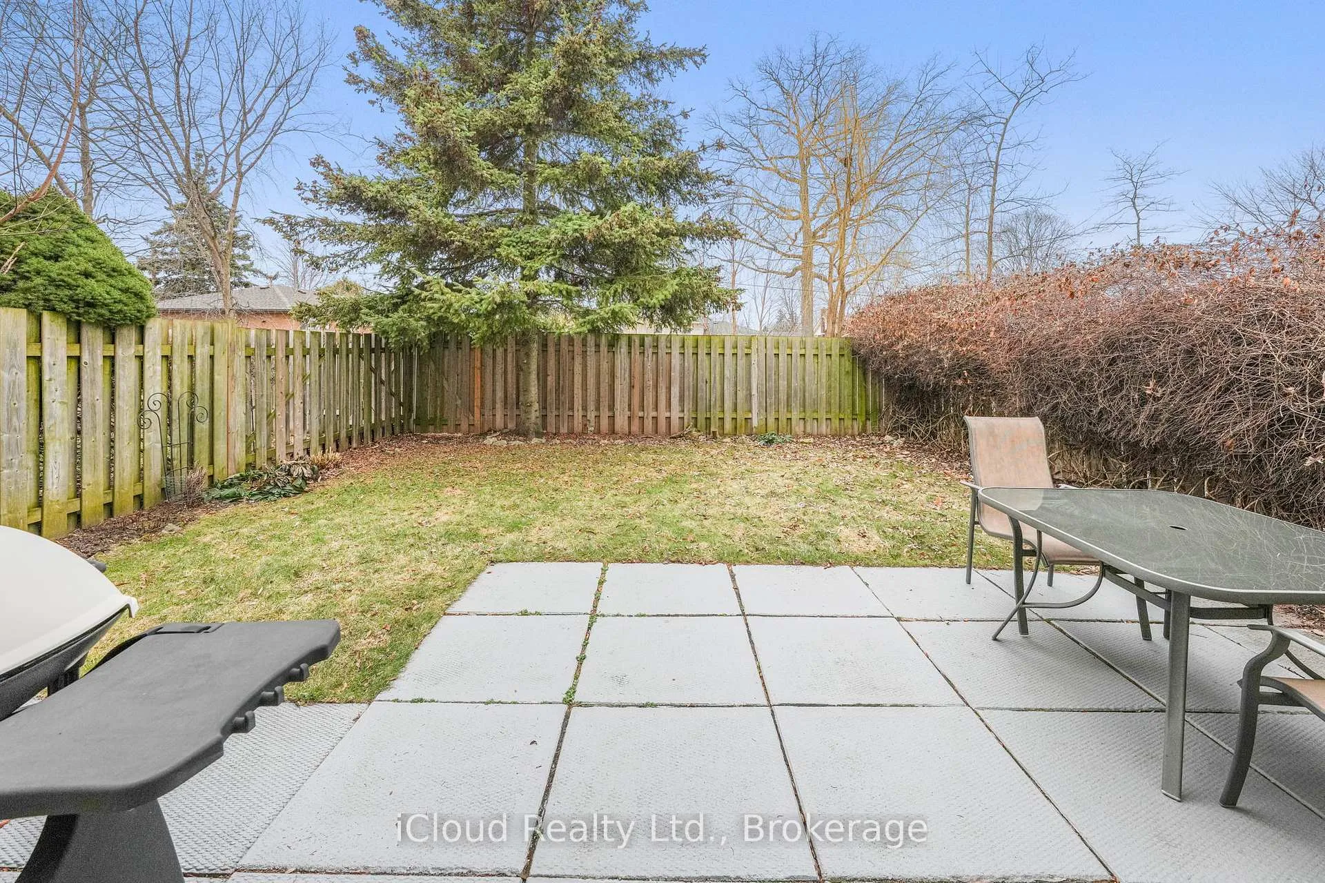 Photo 23 of Unit 4, 2385 Woodward Avenue, Burlington, Brant — HOMEH