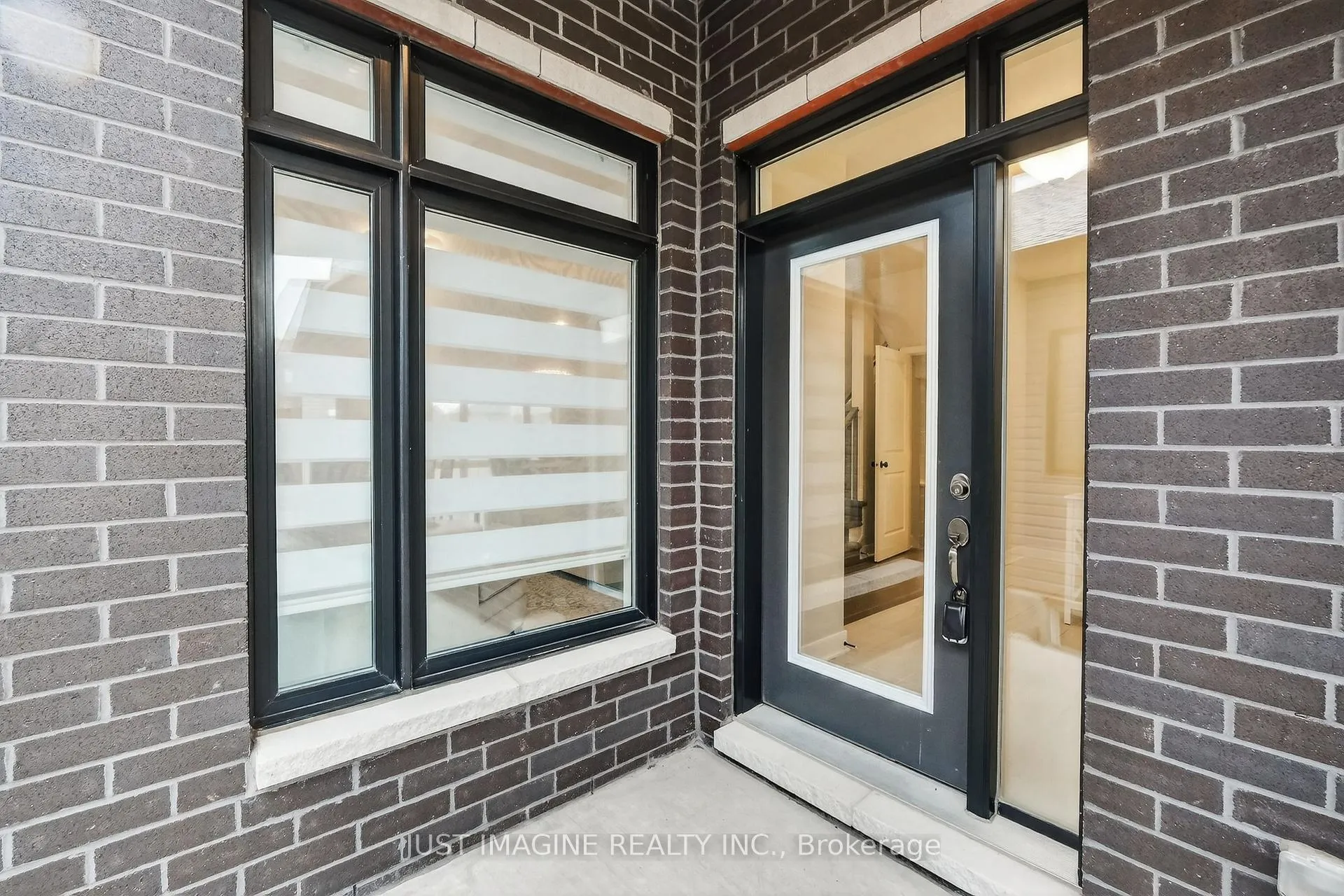 Photo 4 of 602 Triangle Street, Ottawa, Kanata - Emerald Meadows/Trailwest — HOMEH