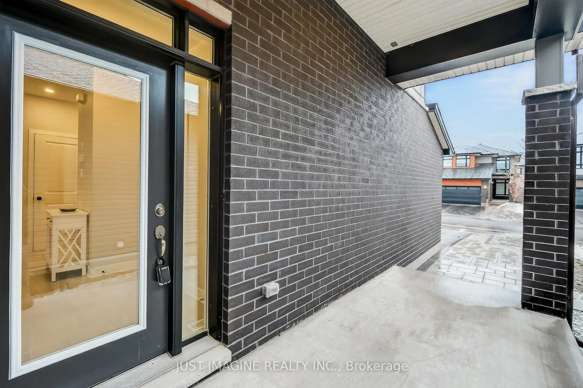 Photo 5 of 602 Triangle Street, Ottawa, Kanata - Emerald Meadows/Trailwest — HOMEH