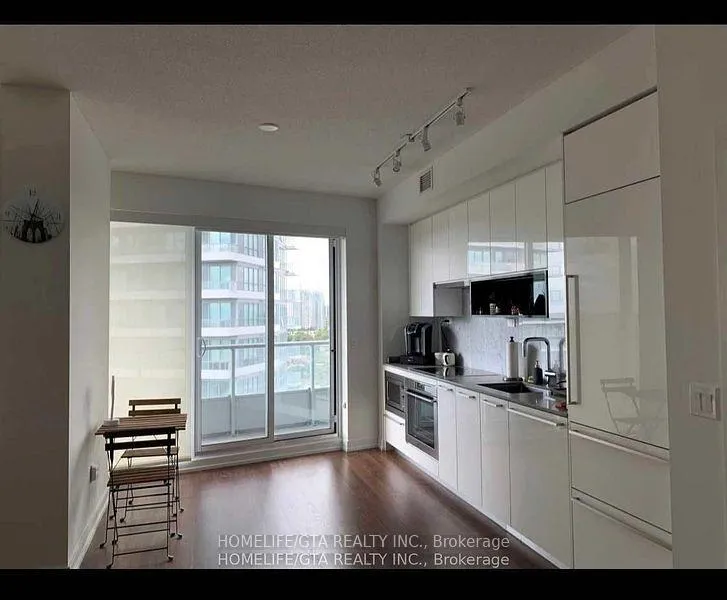 Photo 6 of Unit 2207, 117 Mcmahon Drive, North York, Bayview Village — HOMEH