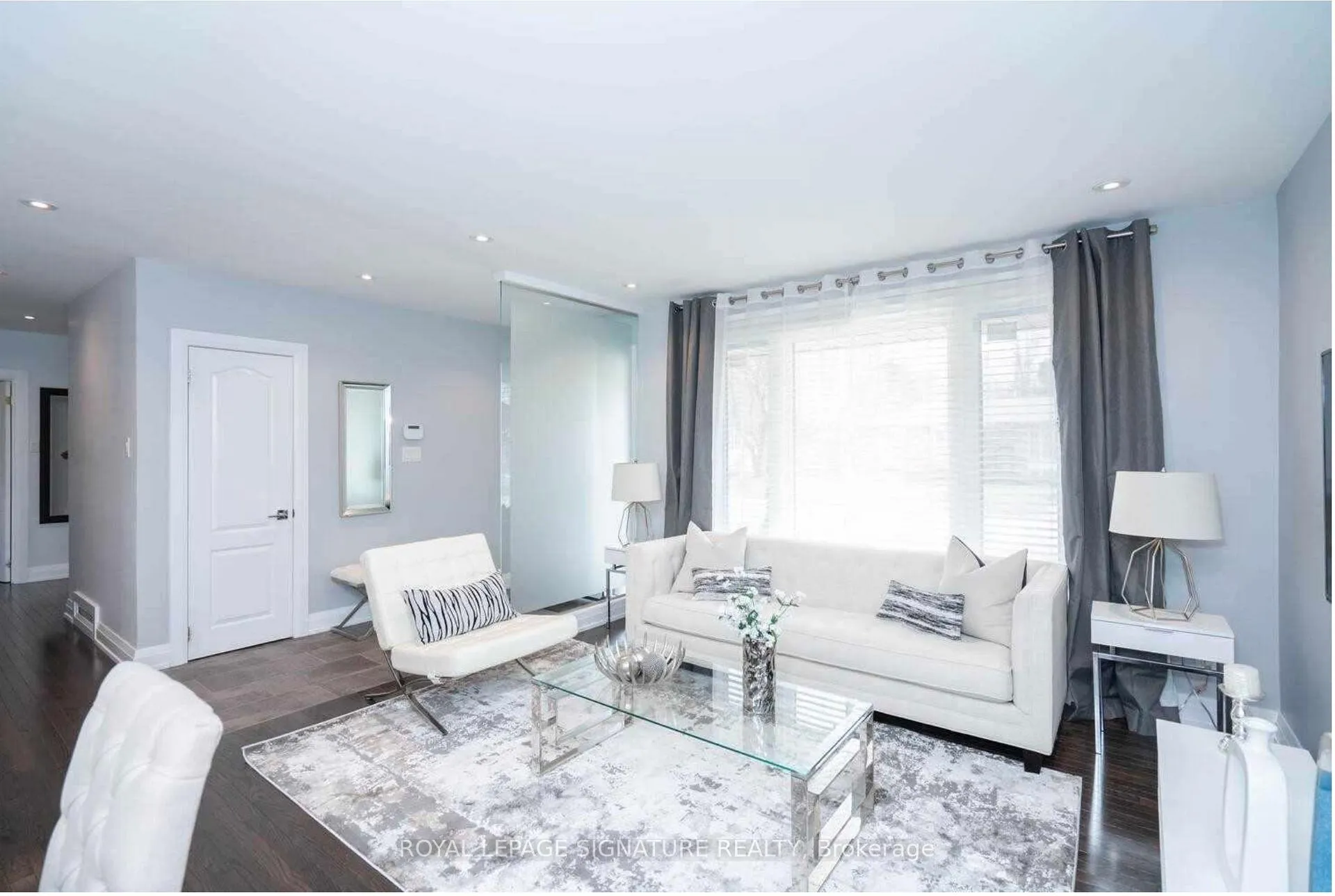 Photo 9 of 2 Groveland Crescent, North York, Parkwoods-Donalda — HOMEH