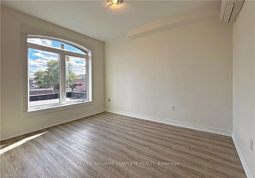 Photo 2 of Unit 2, 76 Wentworth Street S, Hamilton, Stinson — HOMEH