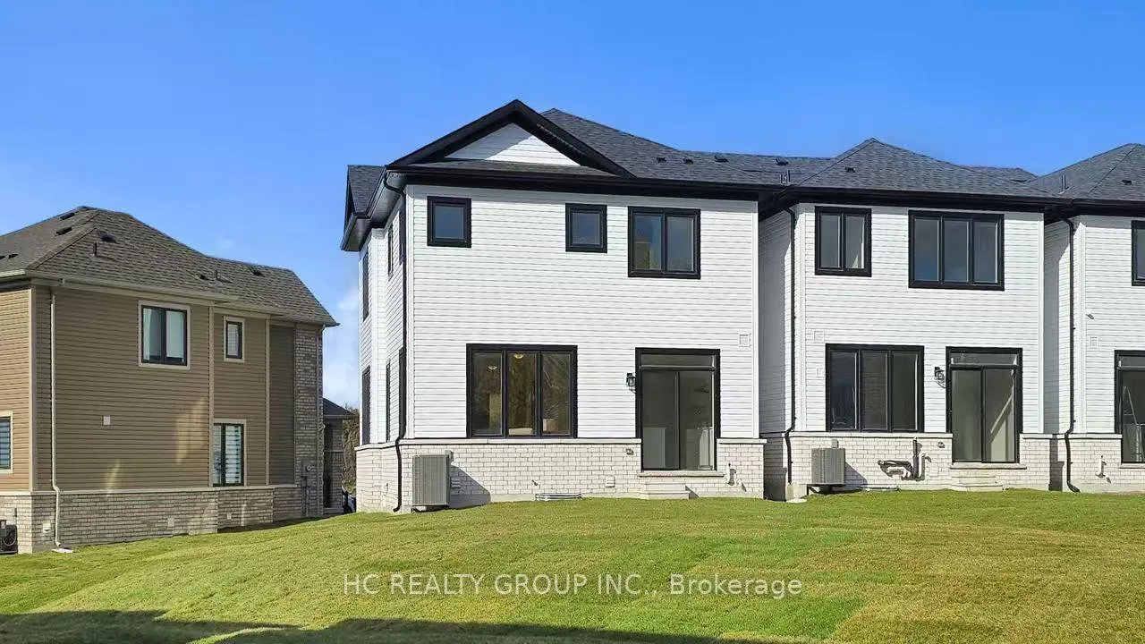Photo 2 of 693 Ribstone Court, Oshawa, Pinecrest — HOMEH