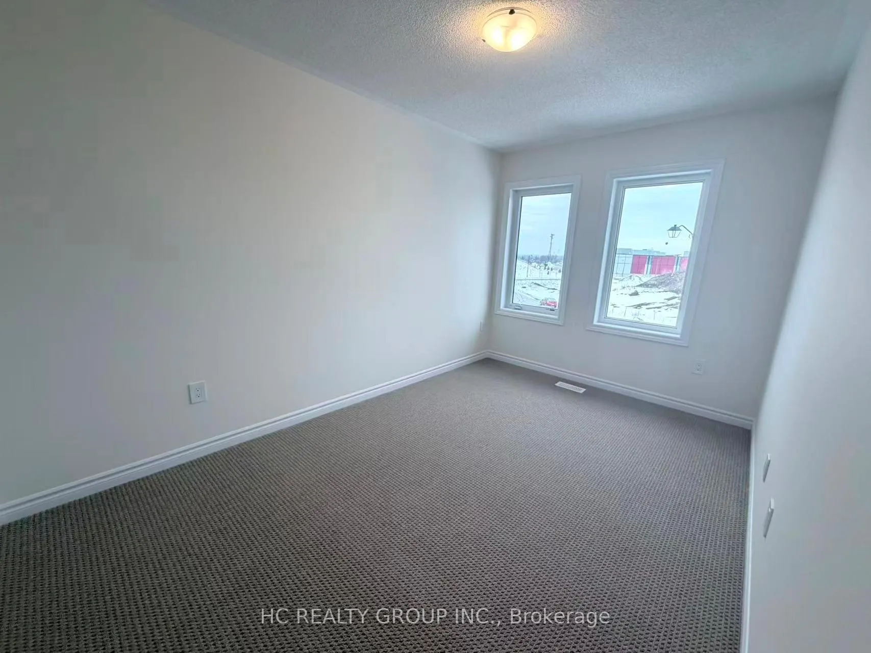 Photo 12 of 693 Ribstone Court, Oshawa, Pinecrest — HOMEH