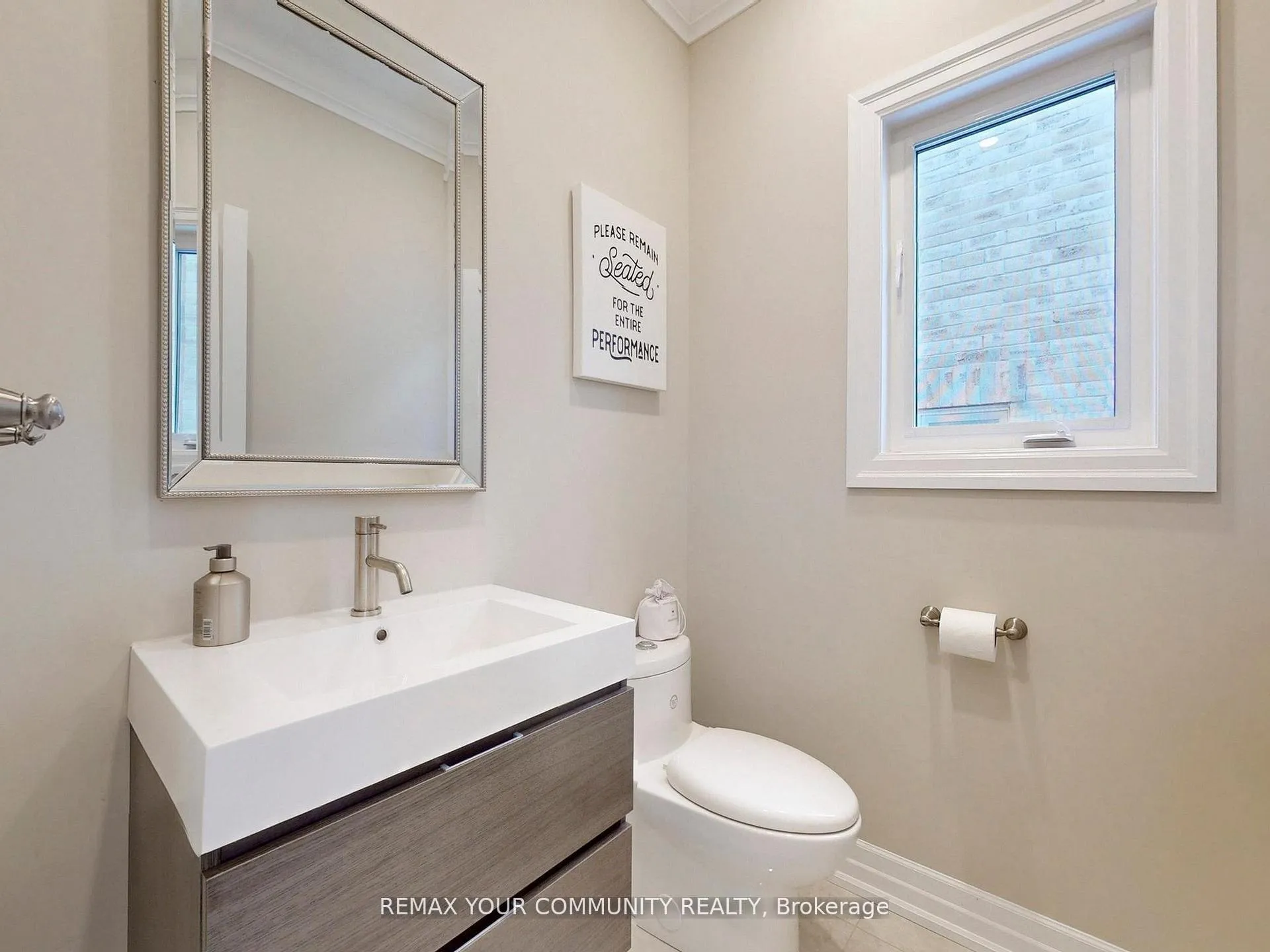 Photo 20 of 32 D'Eva Drive, Vaughan, Patterson — HOMEH