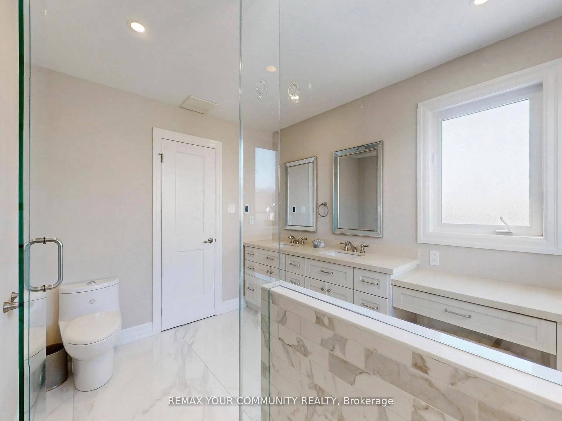 Photo 27 of 32 D'Eva Drive, Vaughan, Patterson — HOMEH