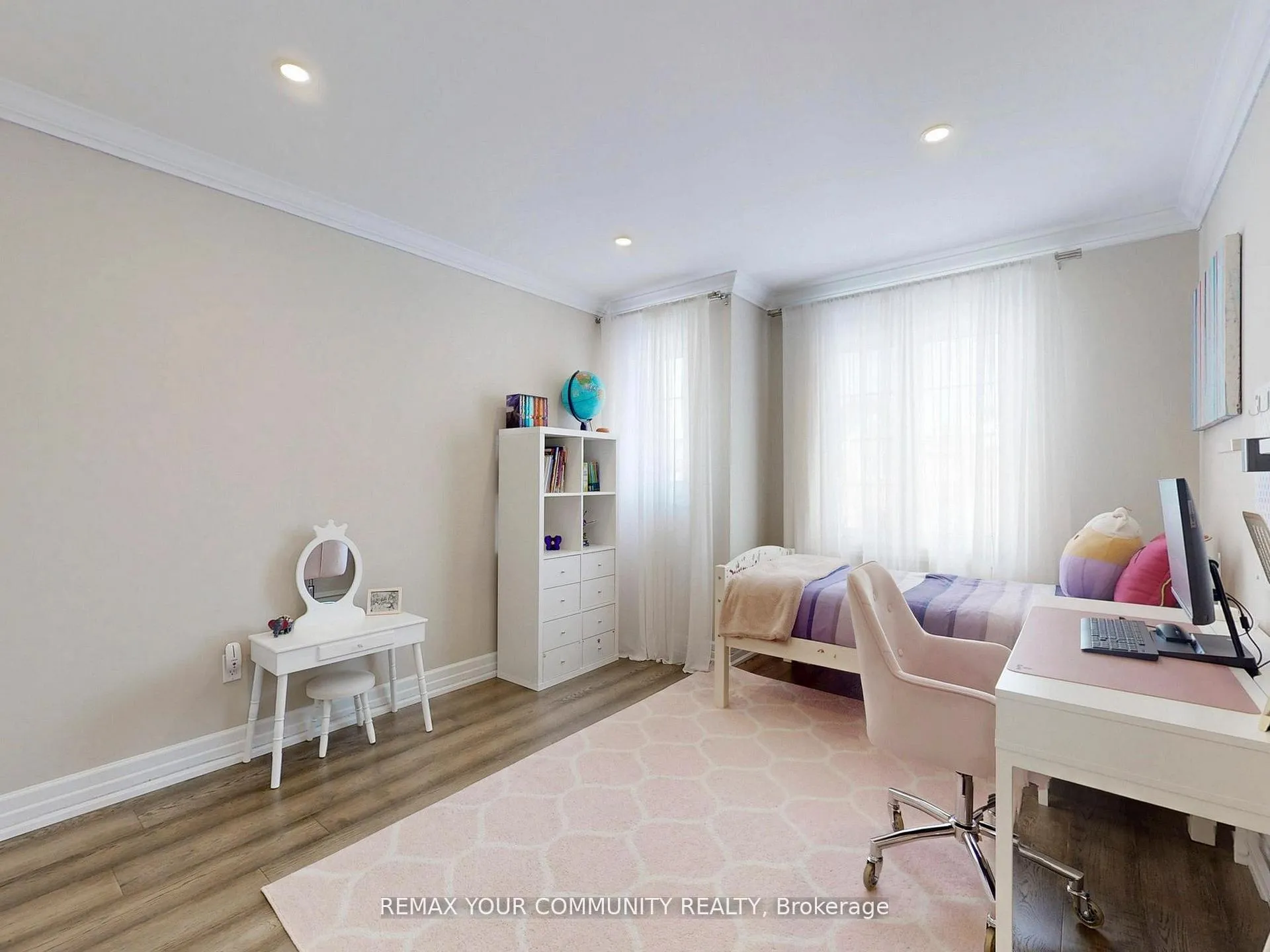 Photo 29 of 32 D'Eva Drive, Vaughan, Patterson — HOMEH