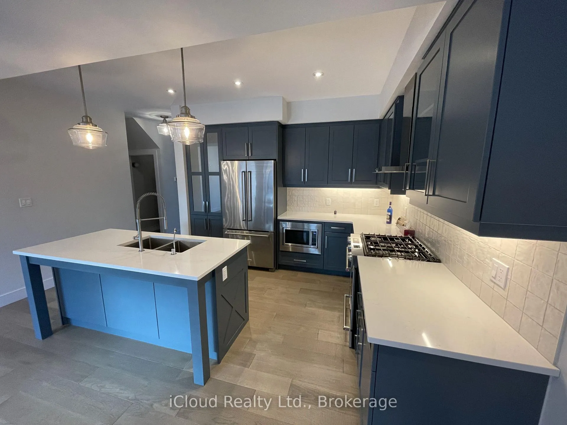 Photo 8 of 167 Forest Creek Drive, Kitchener — HOMEH
