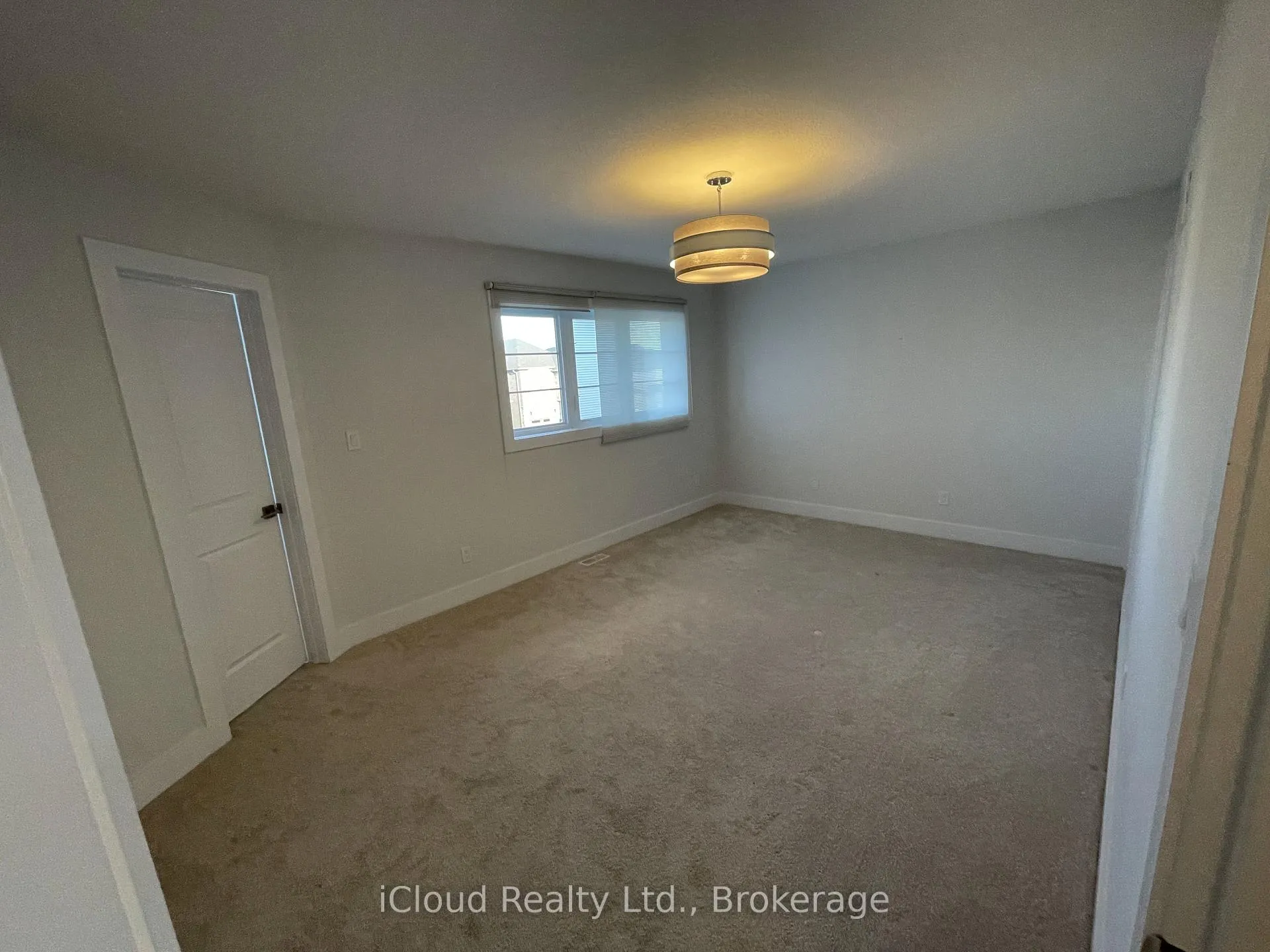 Photo 9 of 167 Forest Creek Drive, Kitchener — HOMEH