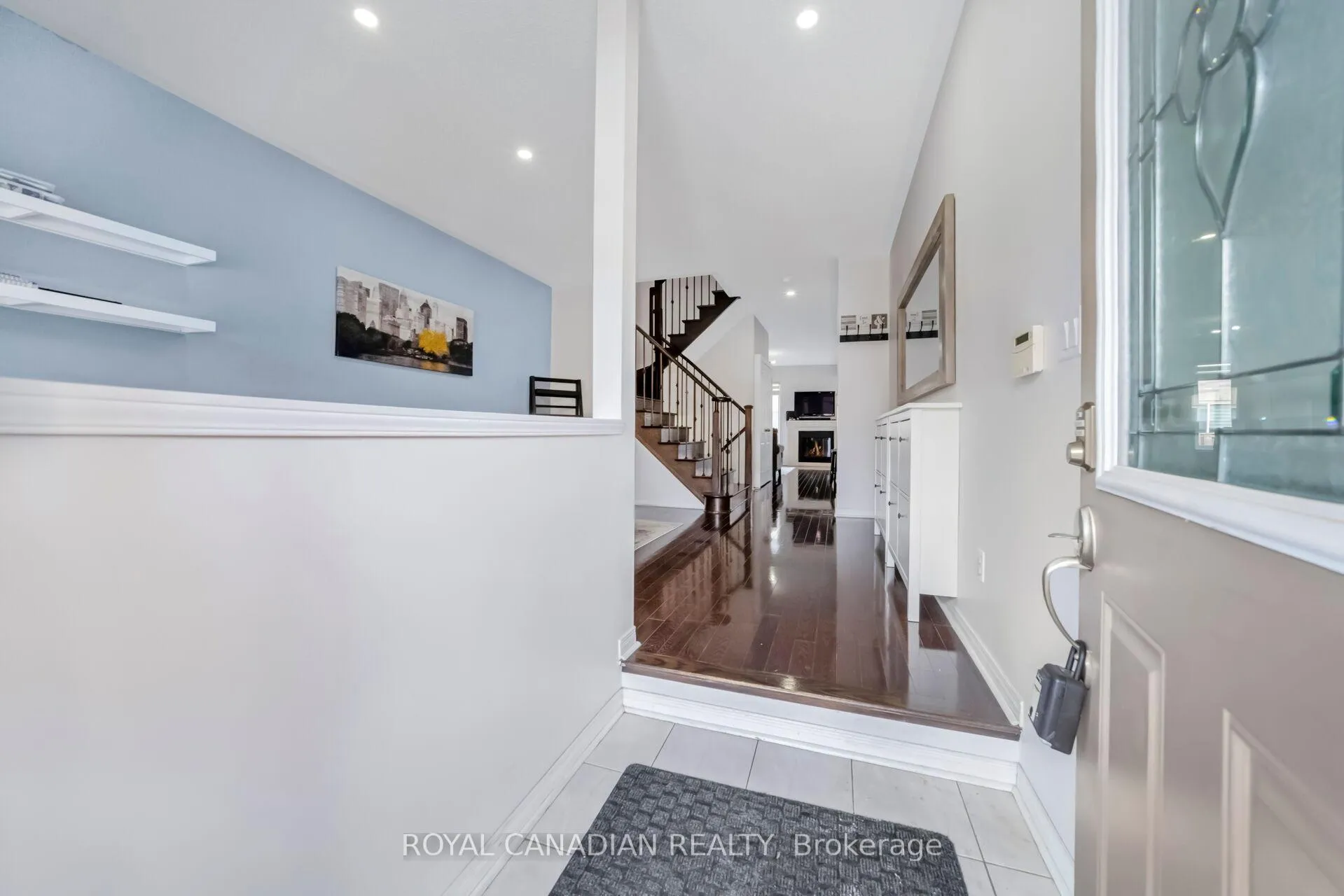 Photo 4 of 10 Yellowknife Road, Brampton, Sandringham-Wellington — HOMEH