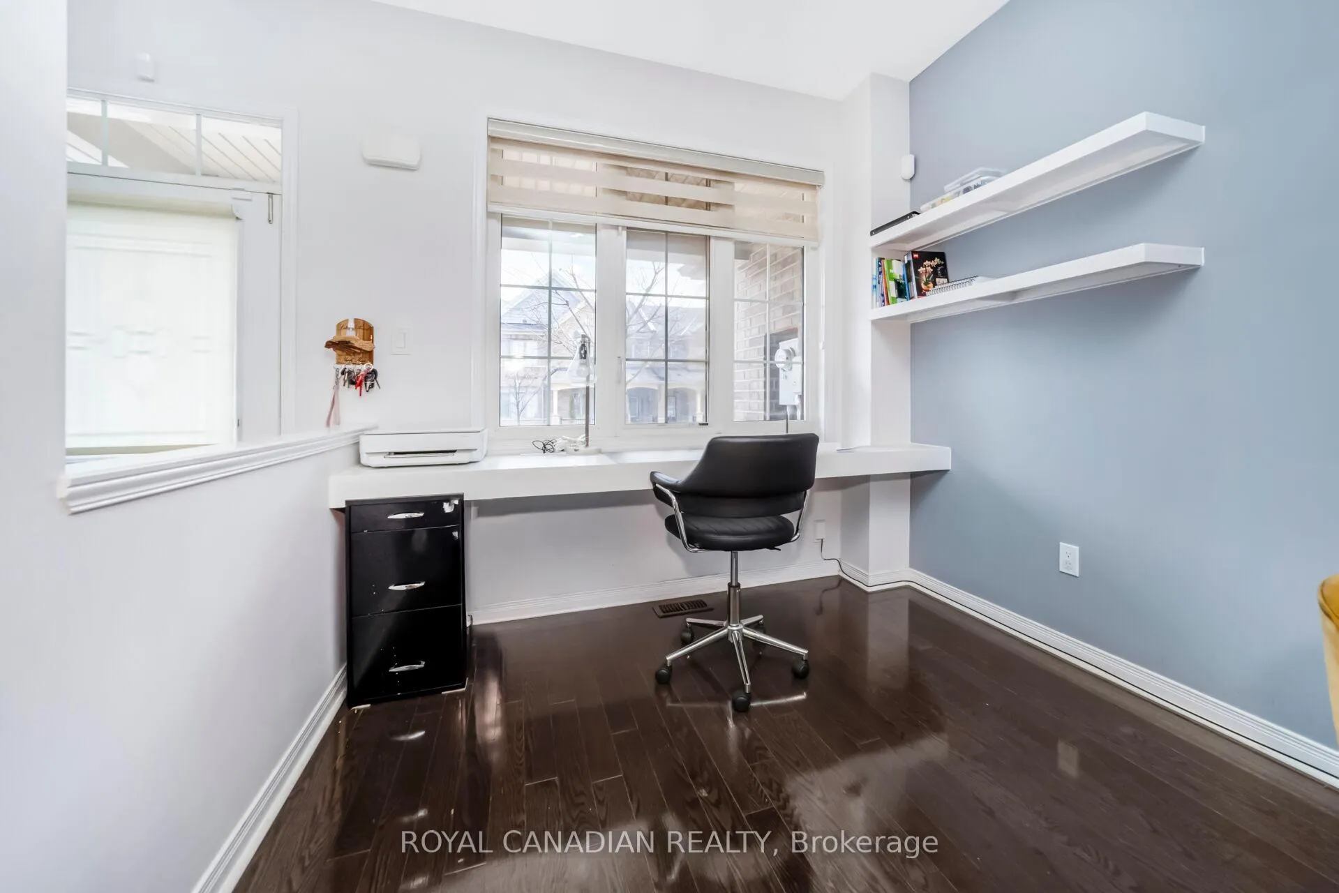 Photo 6 of 10 Yellowknife Road, Brampton, Sandringham-Wellington — HOMEH