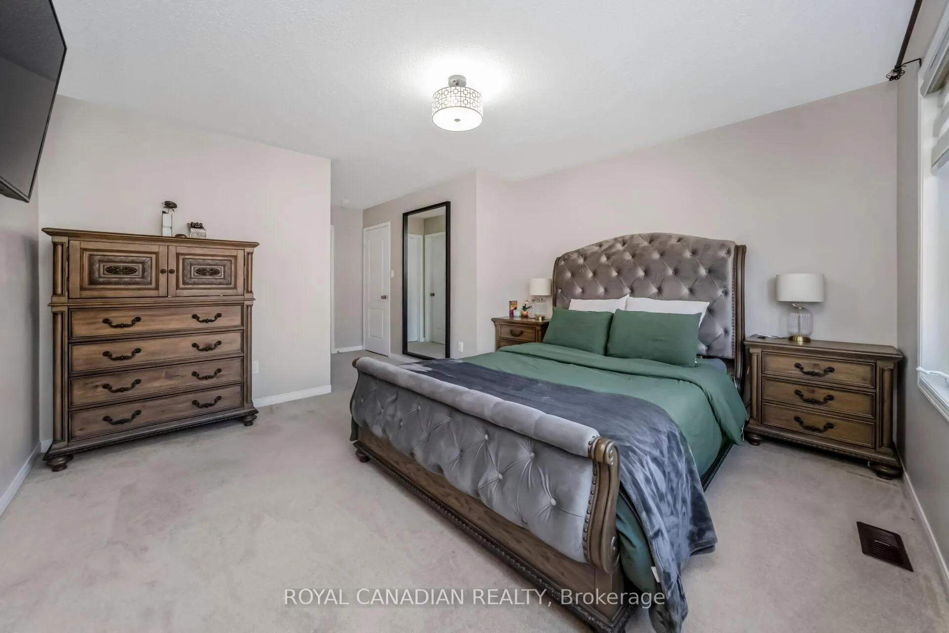 Photo 21 of 10 Yellowknife Road, Brampton, Sandringham-Wellington — HOMEH