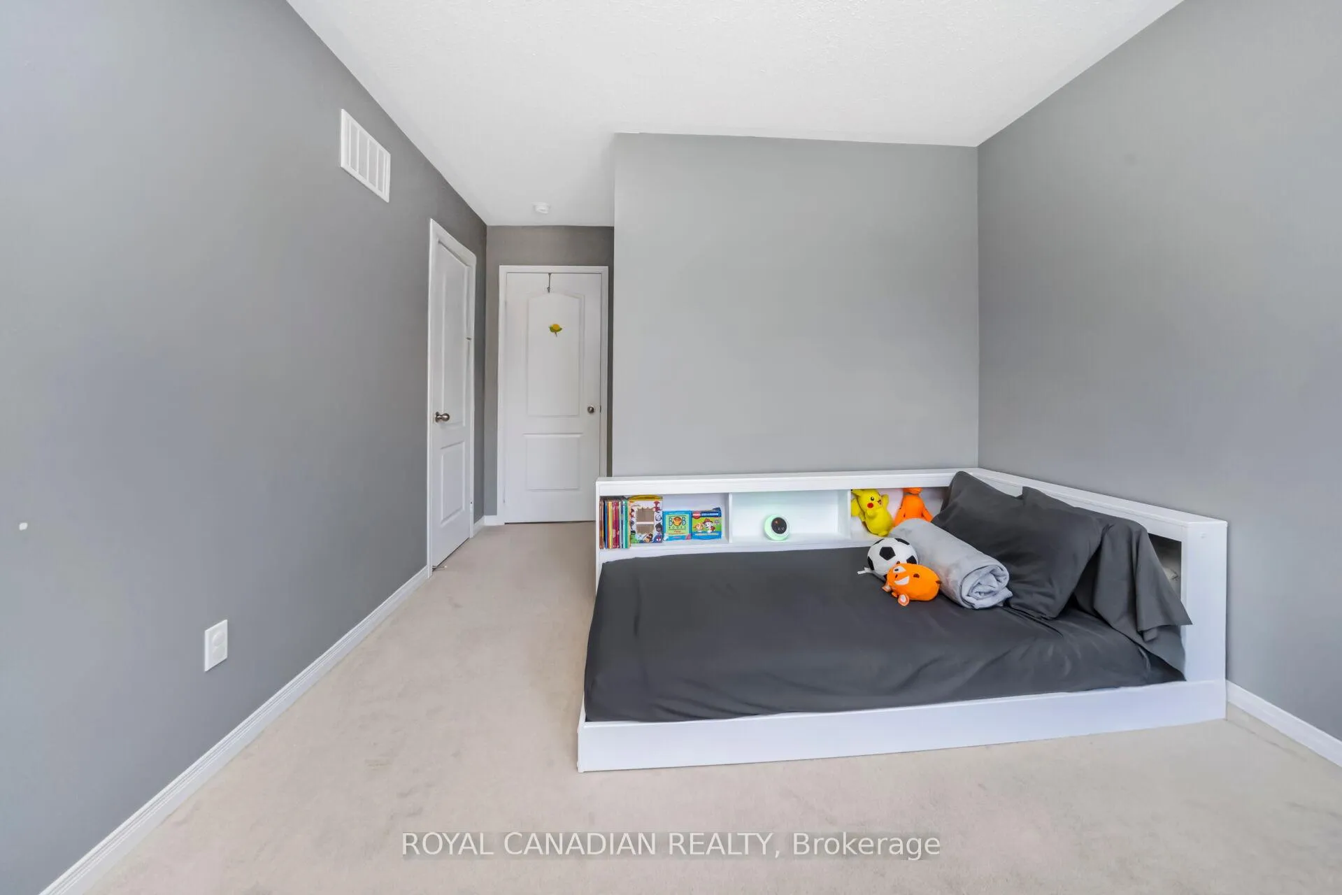 Photo 25 of 10 Yellowknife Road, Brampton, Sandringham-Wellington — HOMEH