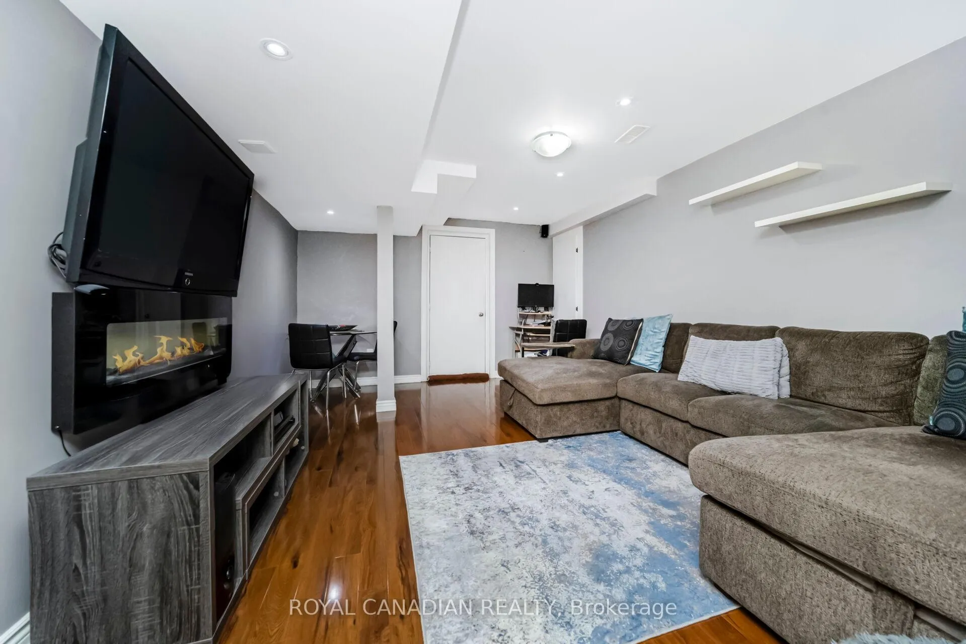 Photo 35 of 10 Yellowknife Road, Brampton, Sandringham-Wellington — HOMEH