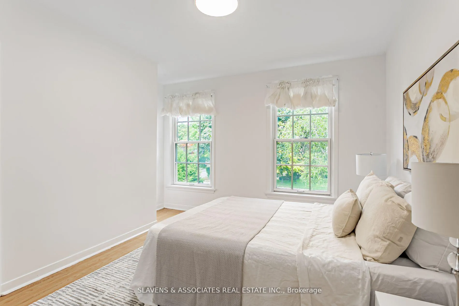Photo 25 of 123 Lord Seaton Road, North York, St. Andrew-Windfields — HOMEH
