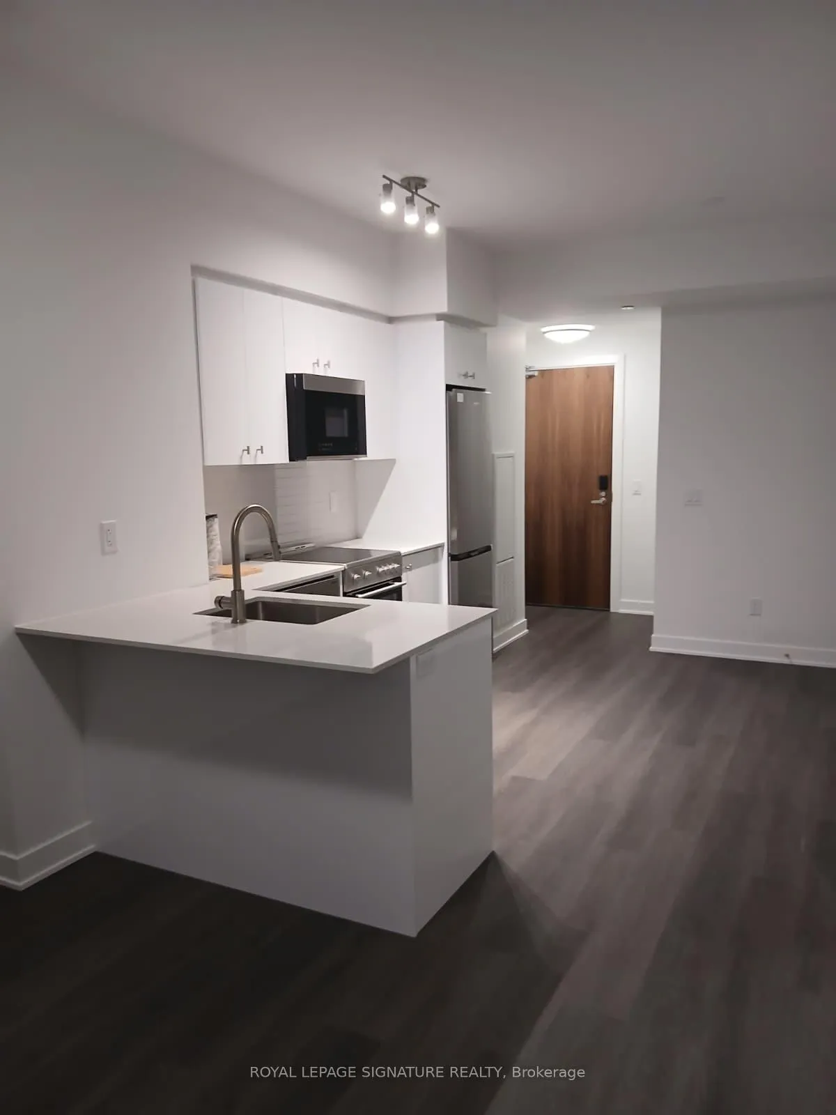 Photo 12 of Unit 1804, 25 Wellington Street S, Kitchener — HOMEH