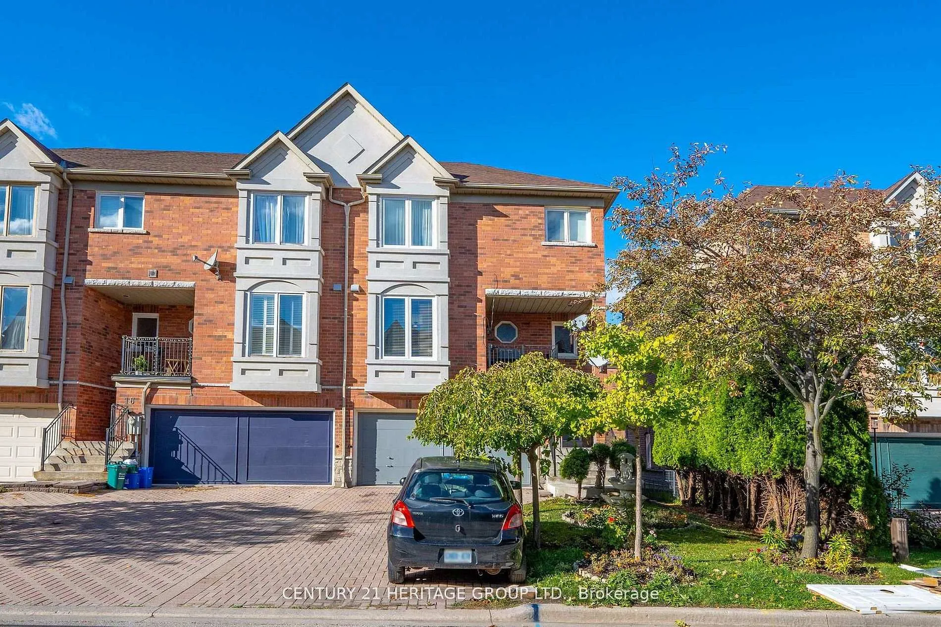 Photo 1 of 18 Orchid Road, Markham, Commerce Valley — HOMEH