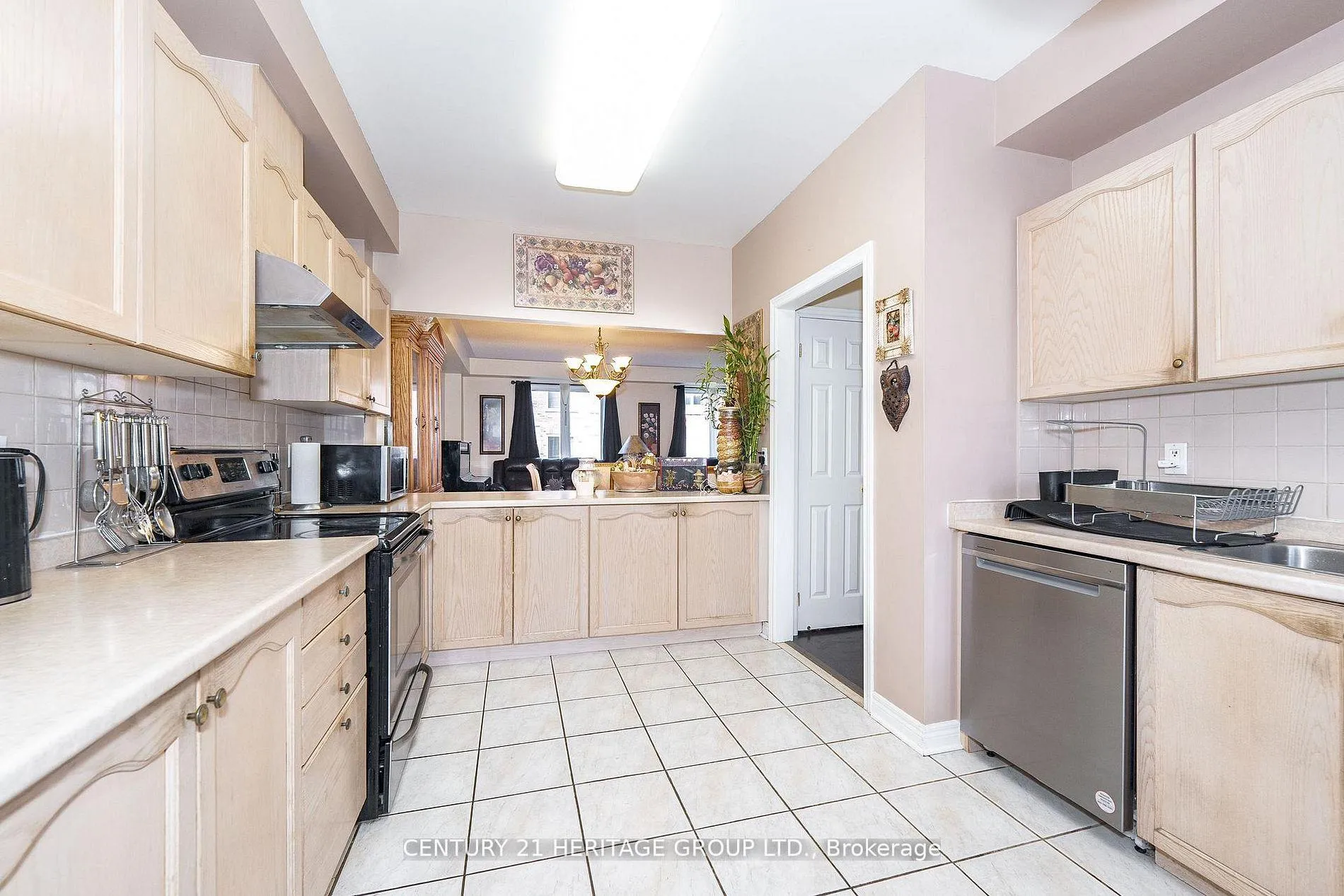 Photo 19 of 18 Orchid Road, Markham, Commerce Valley — HOMEH