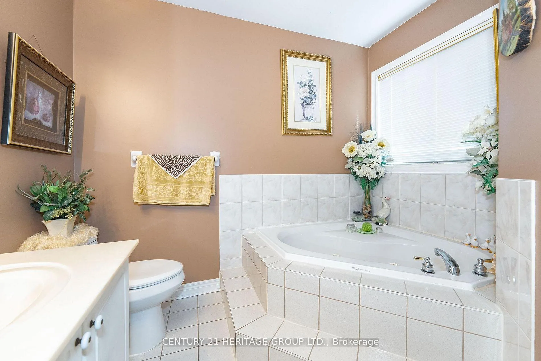 Photo 31 of 18 Orchid Road, Markham, Commerce Valley — HOMEH