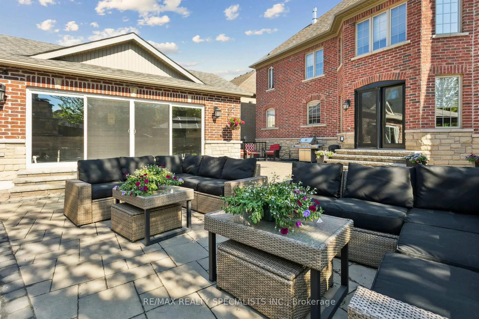 Photo 3 of 9 Flanders Road, Brampton, Credit Valley — HOMEH