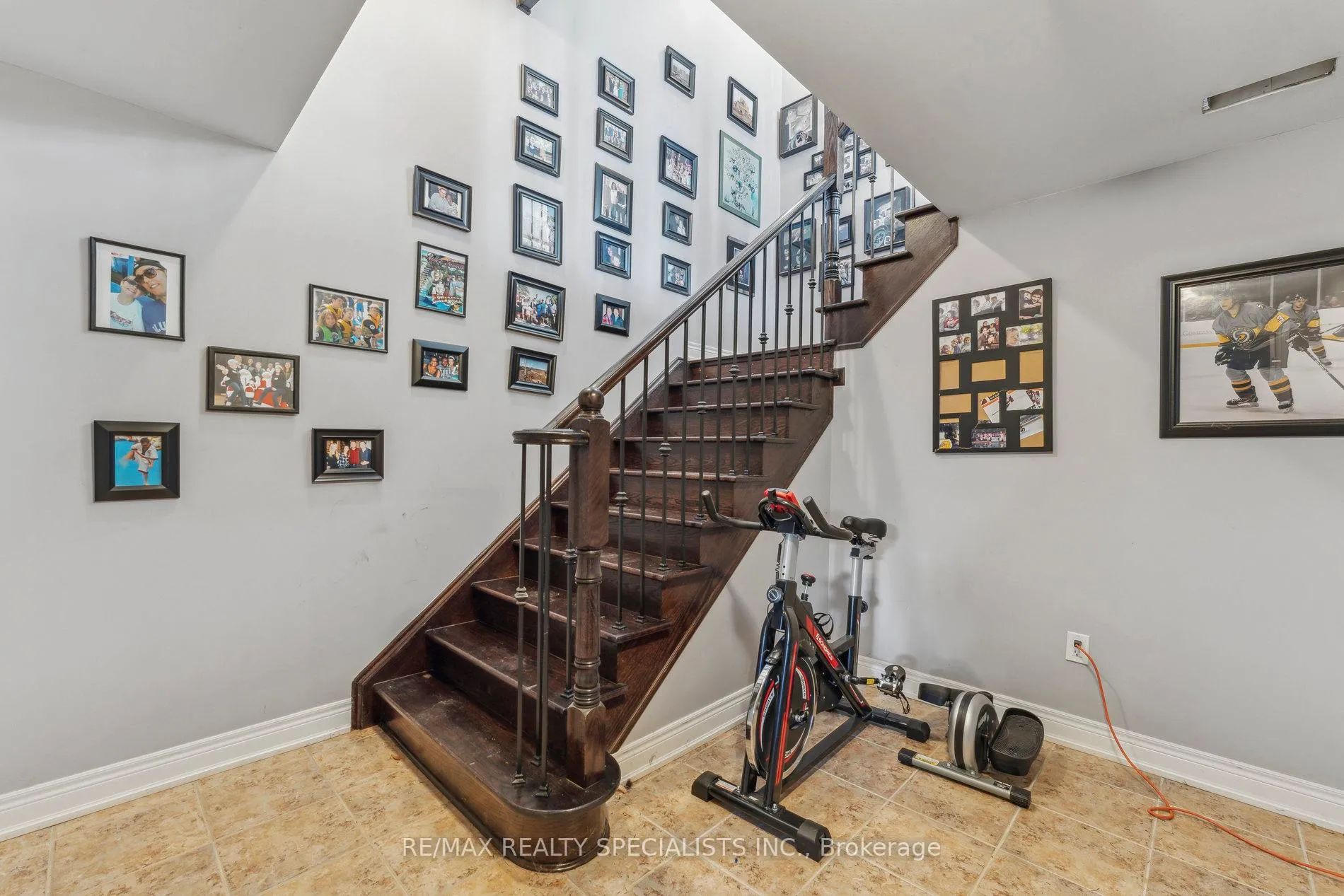 Photo 9 of 9 Flanders Road, Brampton, Credit Valley — HOMEH