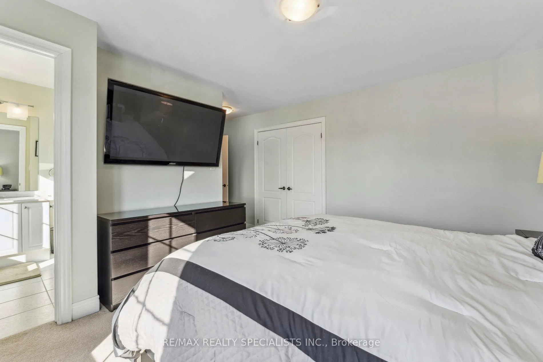 Photo 19 of 9 Flanders Road, Brampton, Credit Valley — HOMEH