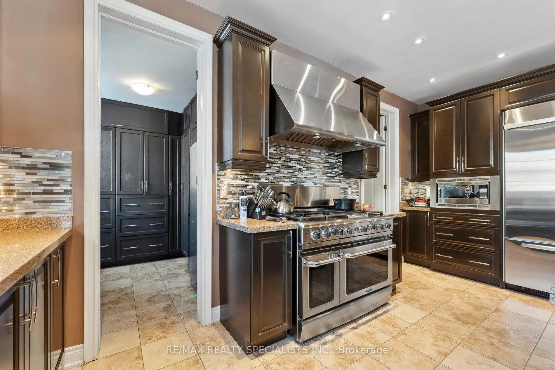 Photo 29 of 9 Flanders Road, Brampton, Credit Valley — HOMEH